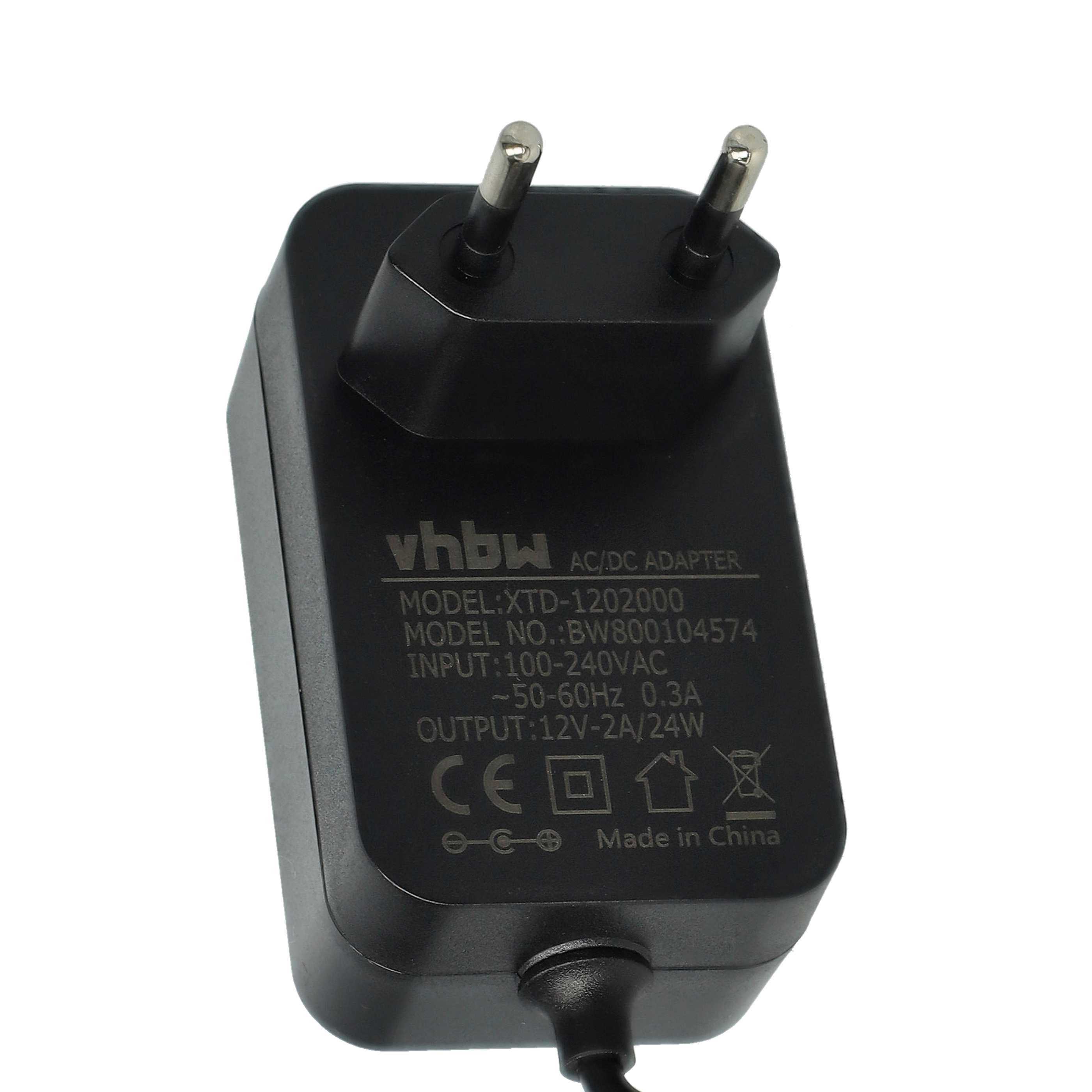 Schwarzer AC/DC-Adapter mit Eurostecker, Eingangs-/Ausgangsspezifikationen.