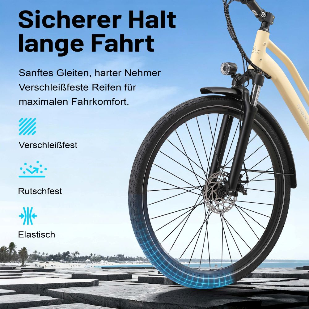 Uno pneumatico da bicicletta con testo su comfort e durata su cielo blu.