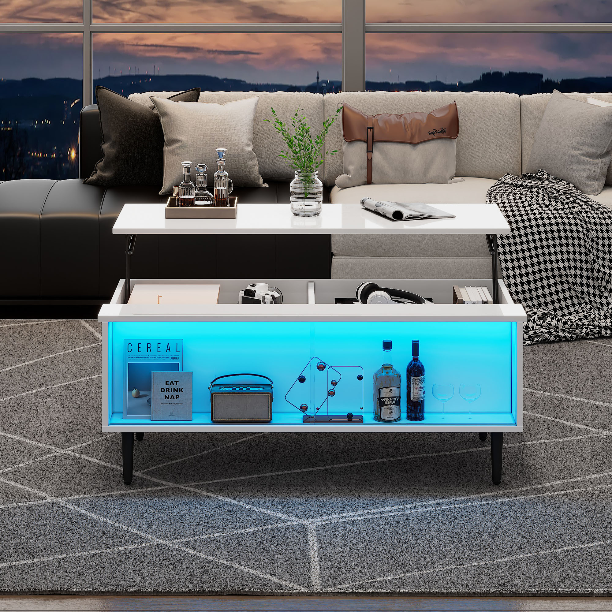 Ein moderner Couchtisch mit LED-Beleuchtung steht auf einem Teppich.
