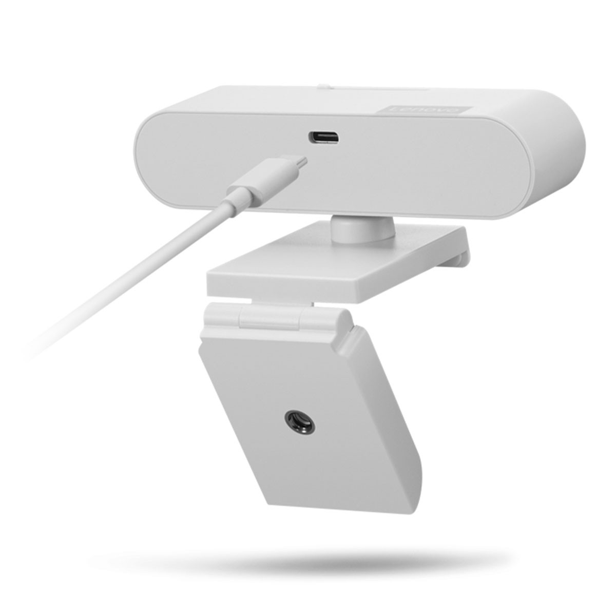 Biała kamera internetowa z podłączonym do boku kablem USB-C.