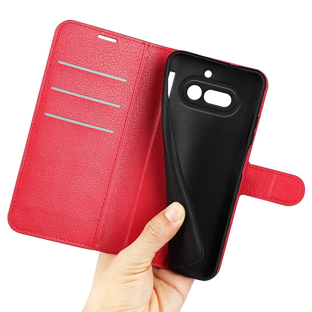 Étui portefeuille rouge pour téléphone avec insert noir, tenu par une main.