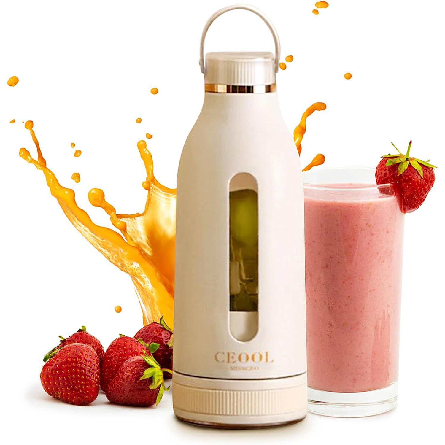 Una licuadora portátil con bayas y salpicadura de jugo.