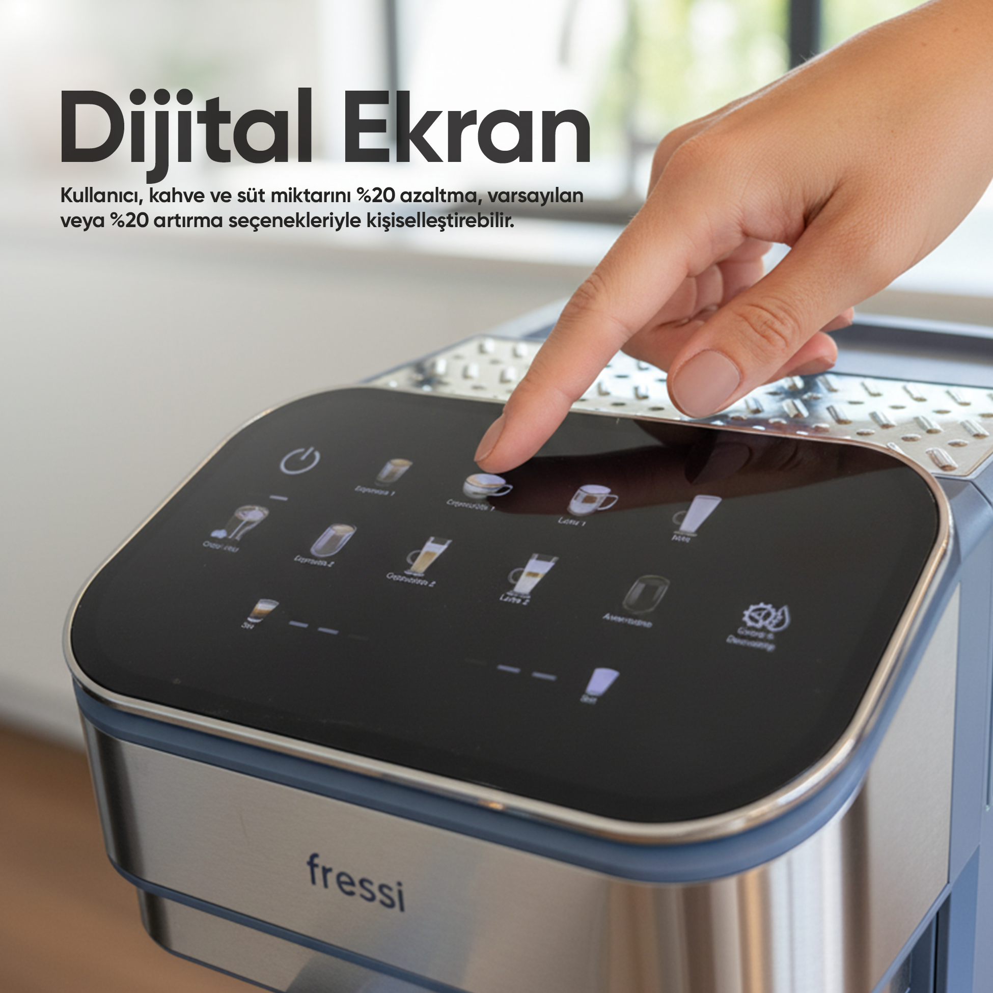 Bir el, çeşitli içecek seçeneklerini gösteren bir kahve makinesinin dokunmatik ekranına dokunuyor.