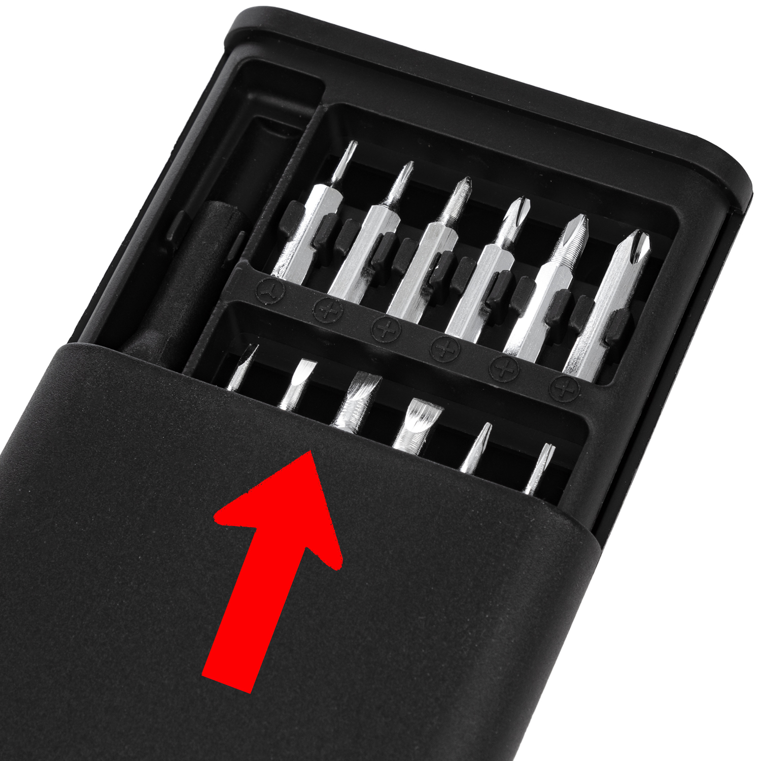 Estuche negro con varias puntas de destornillador y una flecha roja apuntando a las puntas.