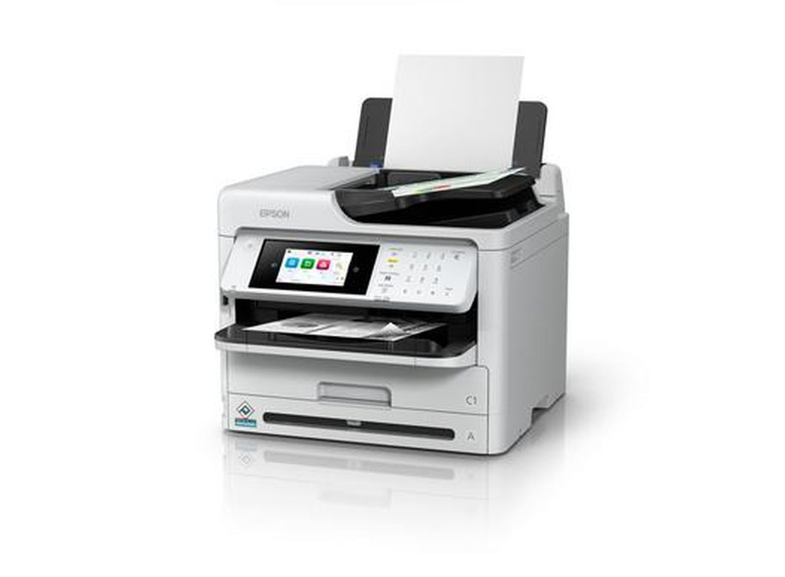 Biała drukarka Epson ze skanerem i podajnikiem papieru.