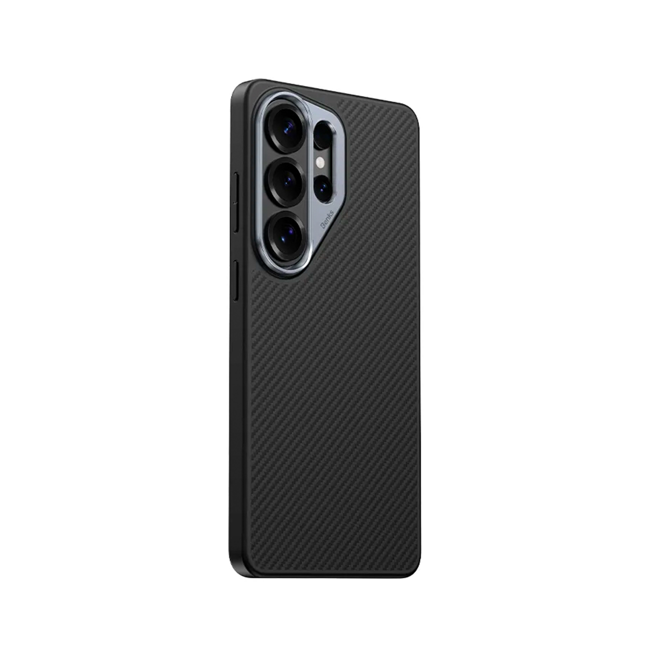 Funda negra con patrón de carbono y recorte para triple cámara.