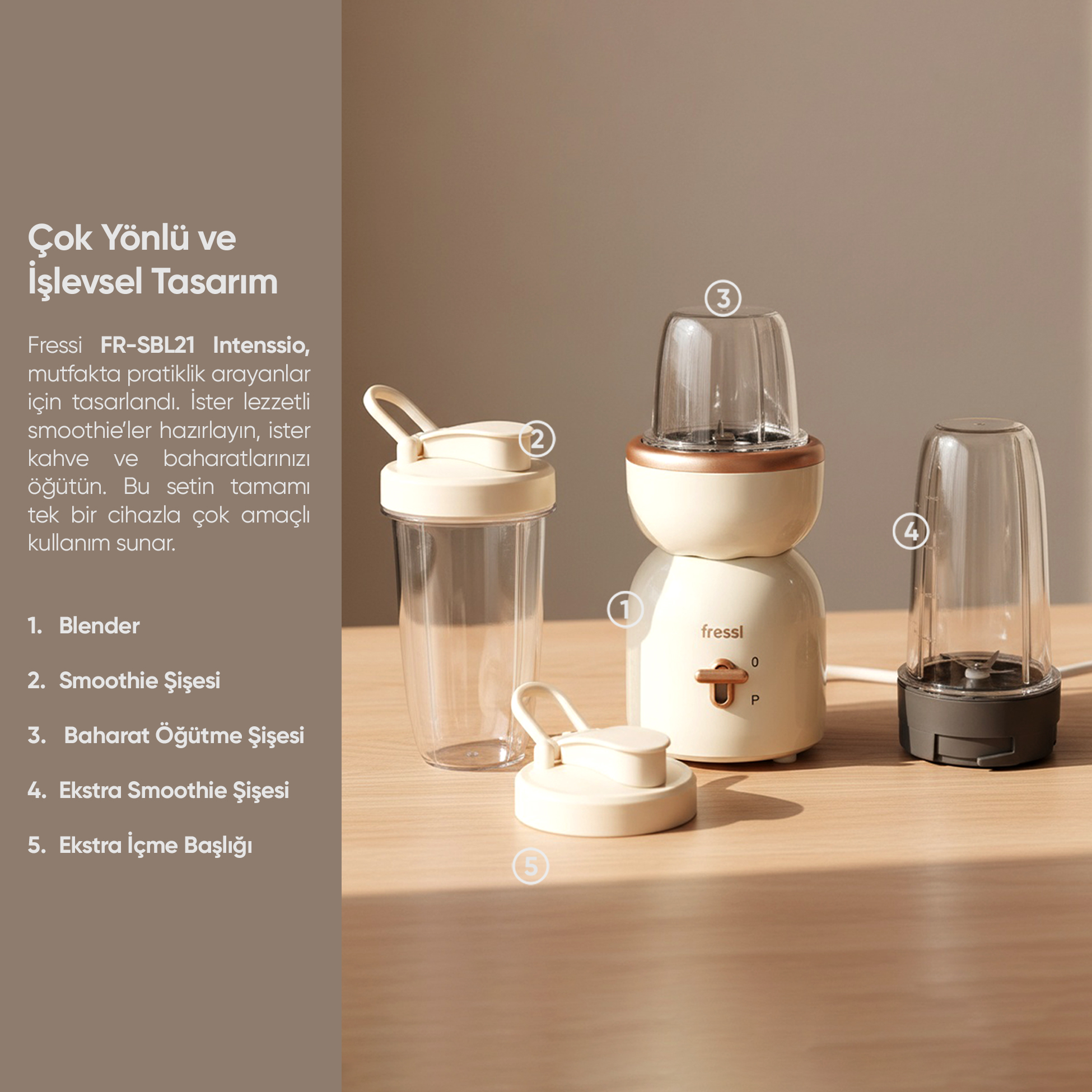 Aksesuarlı bej blender seti, kupalar ve öğütme aparatları dahil.