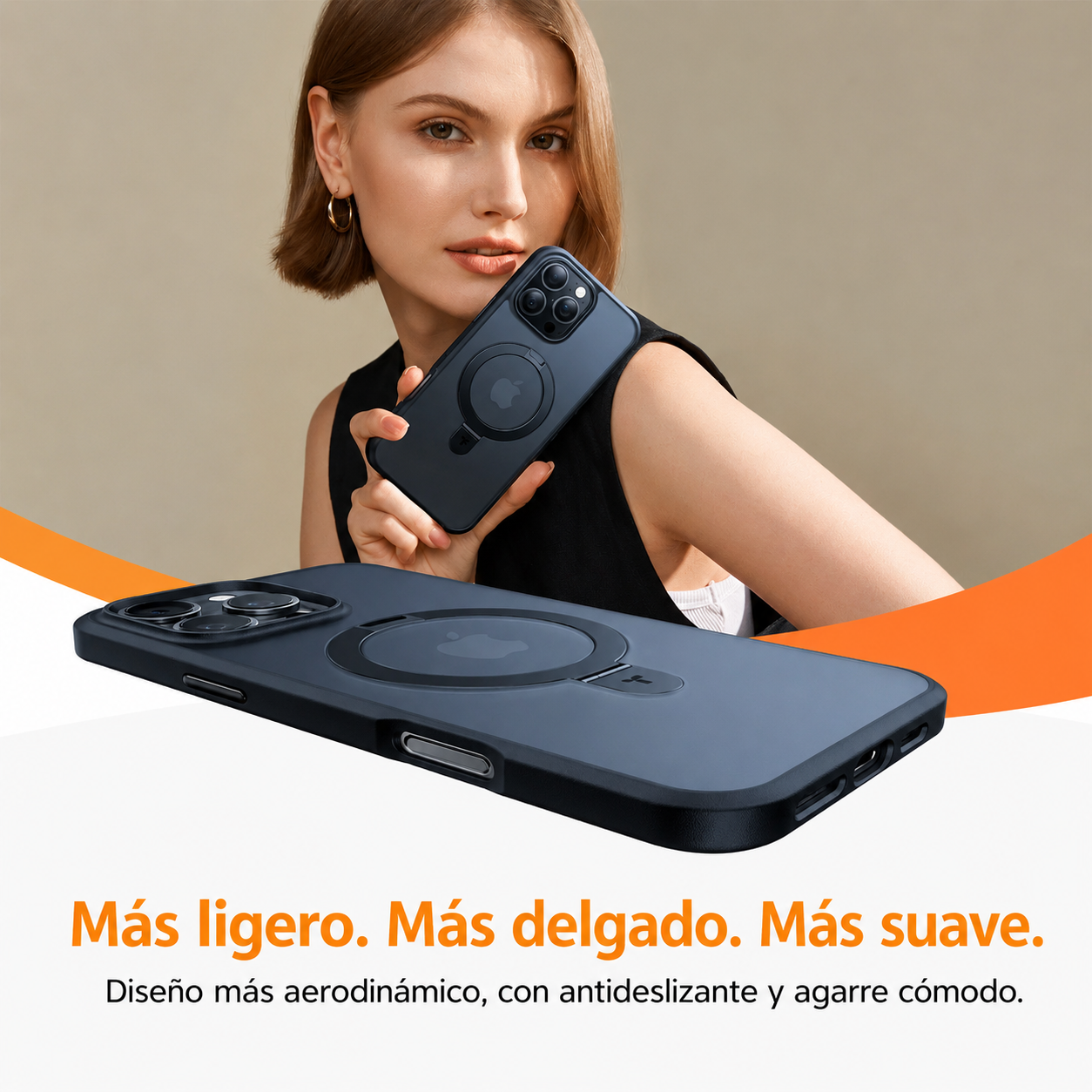 Mujer sostiene teléfono oscuro con funda; funda oscura delante.