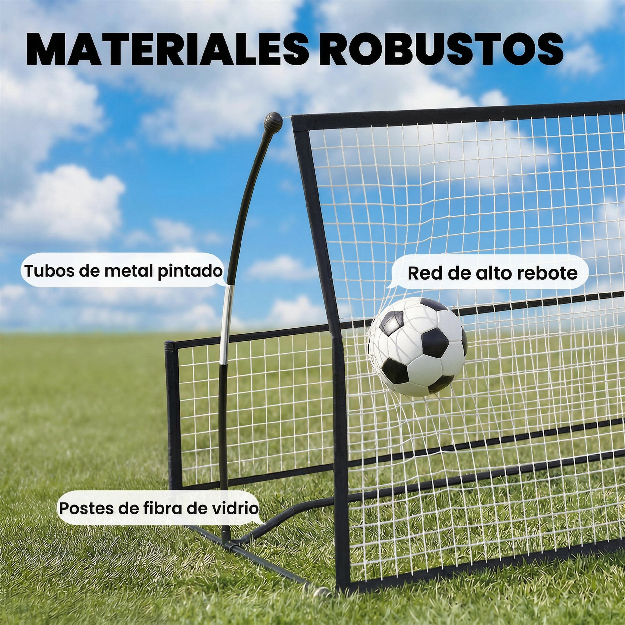 Portería de fútbol con balón en la red, sobre césped.