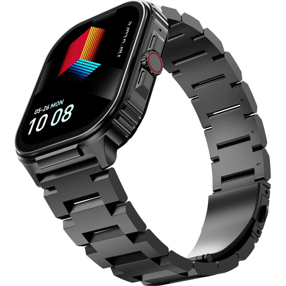Uno smartwatch nero con cinturino in metallo mostra le 10:08 e una grafica colorata.