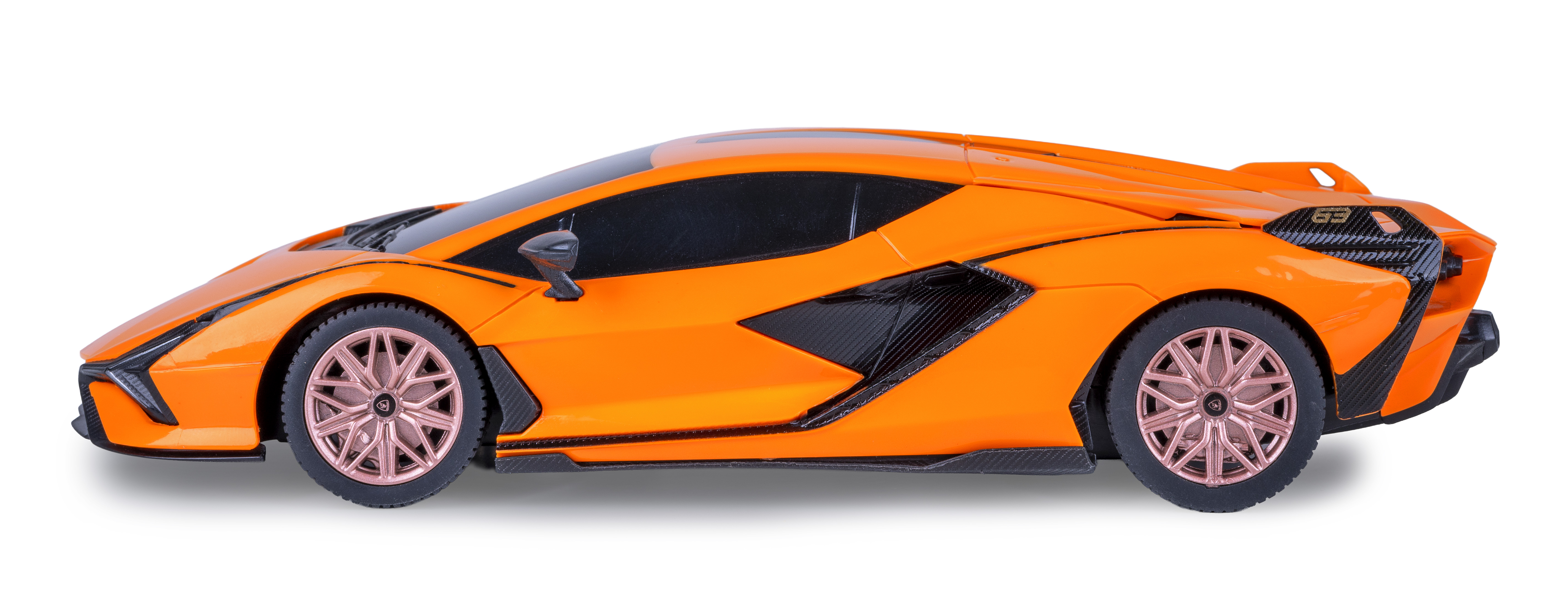 Ein orangefarbener Sportwagen mit schwarzen Akzenten und roségoldenen Felgen.