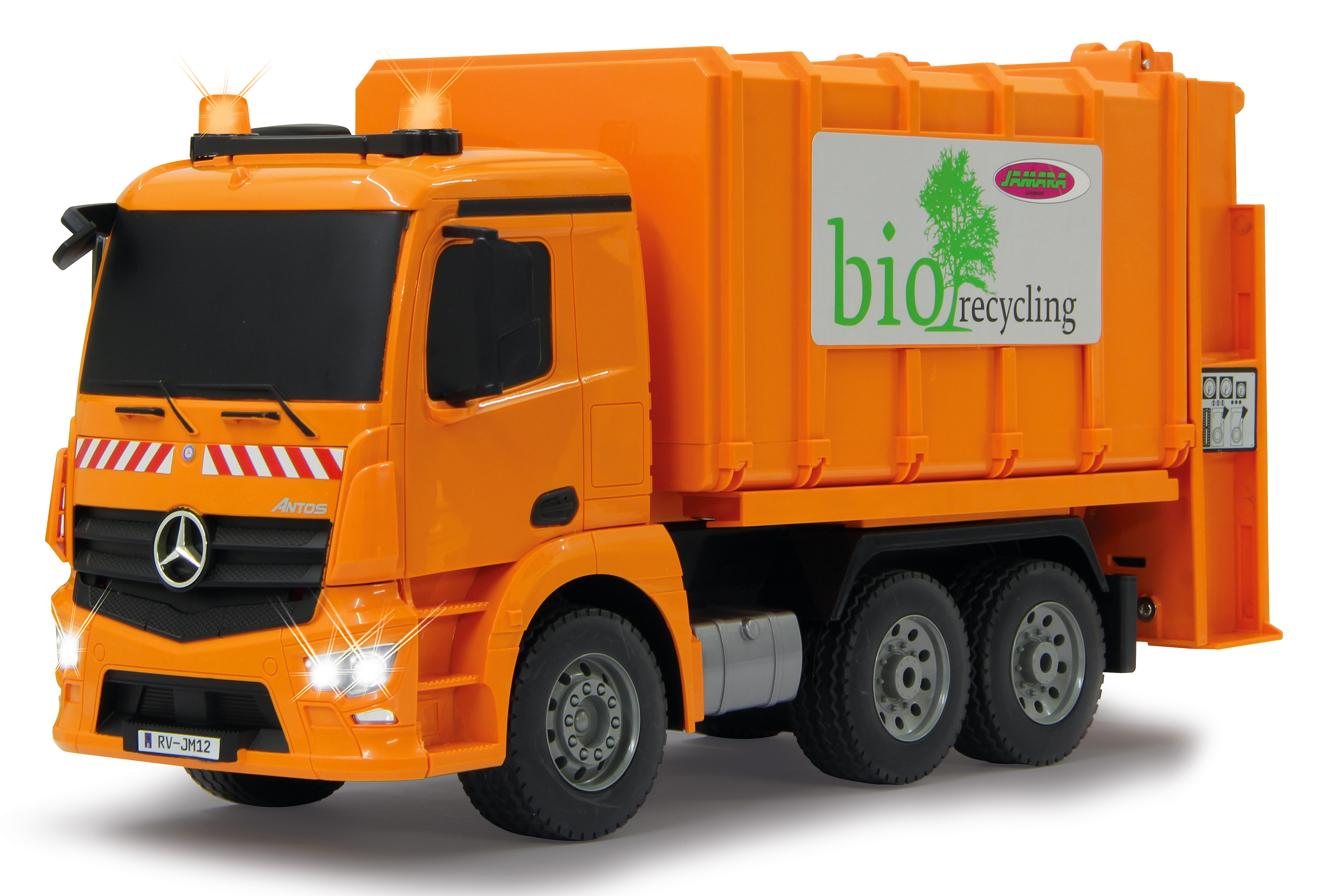Ein orangefarbener Müllwagen mit "bio recycling" Aufschrift und blinkenden Lichtern.