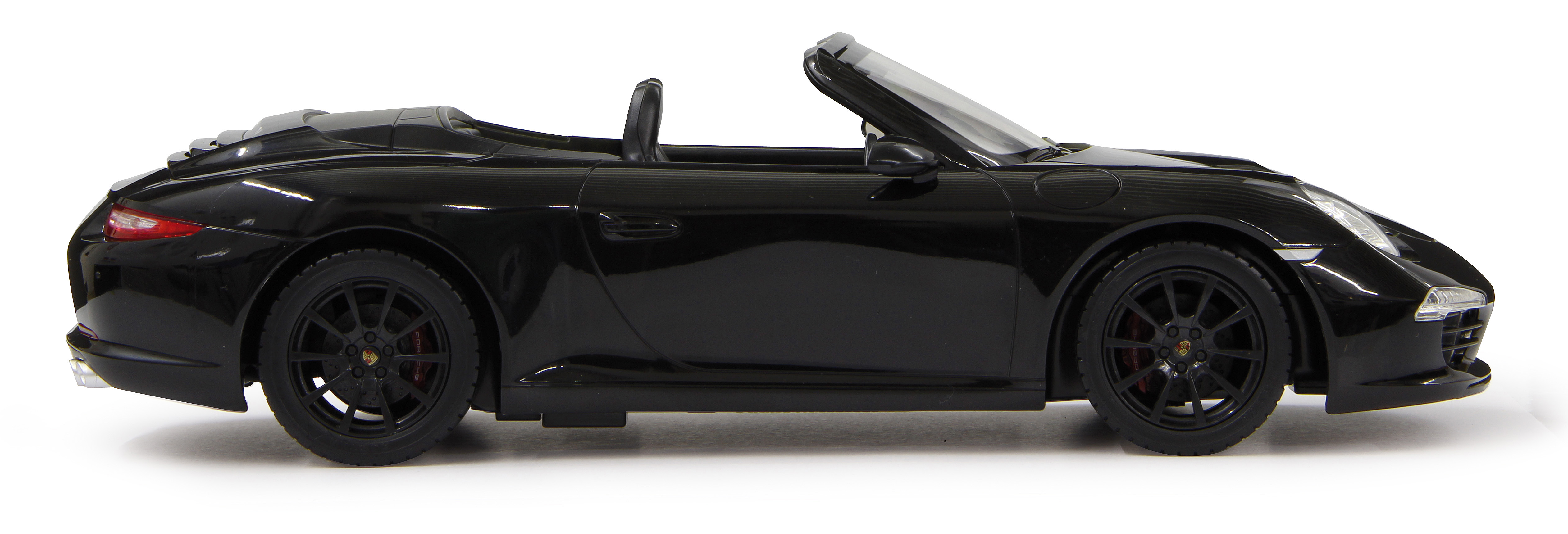 Schwarzes Cabriolet-Sportwagenmodell mit offenem Verdeck, schwarze Felgen.