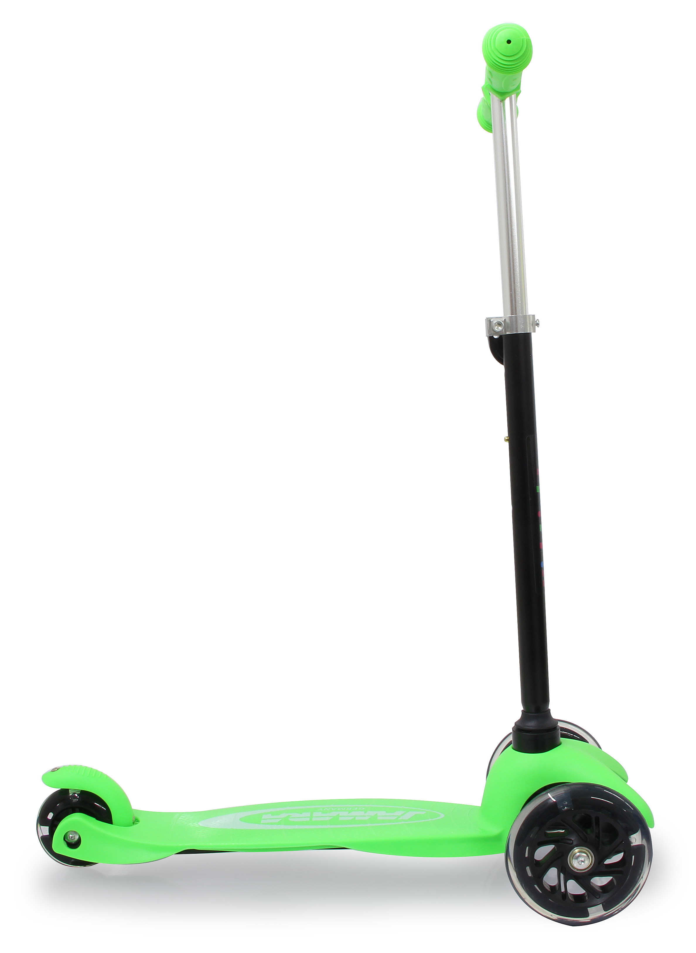 Uno scooter verde brillante a tre ruote con manubrio e ruote nere.