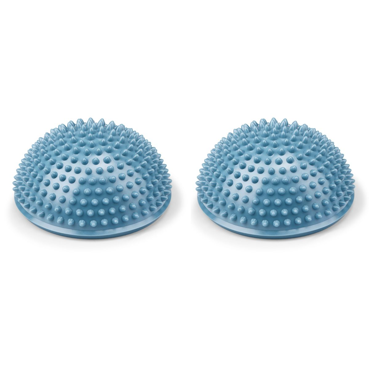 Twee blauwe massagebal-halfronden met nopjes op een witte achtergrond.