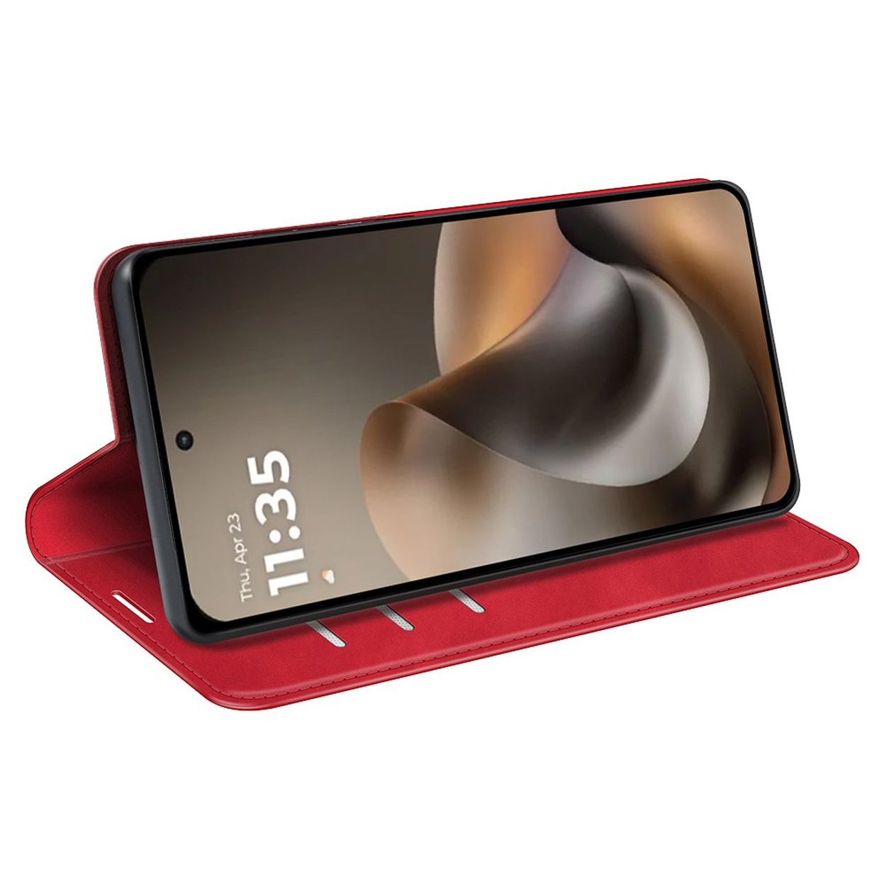 Een rode smartphone in een open hoesje, staand op witte achtergrond.