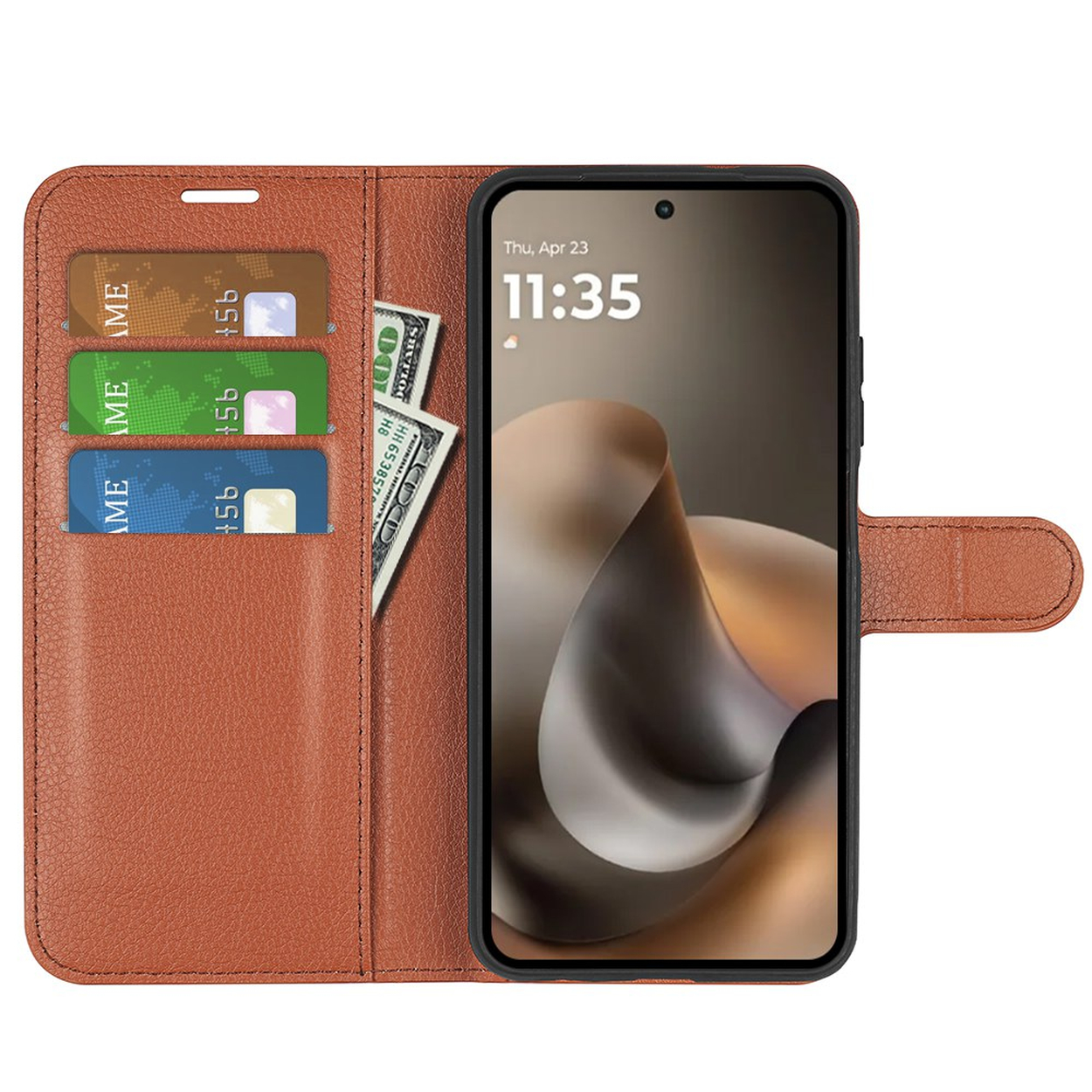 Étui de téléphone marron avec fentes pour cartes, argent et un smartphone affichant l'heure.