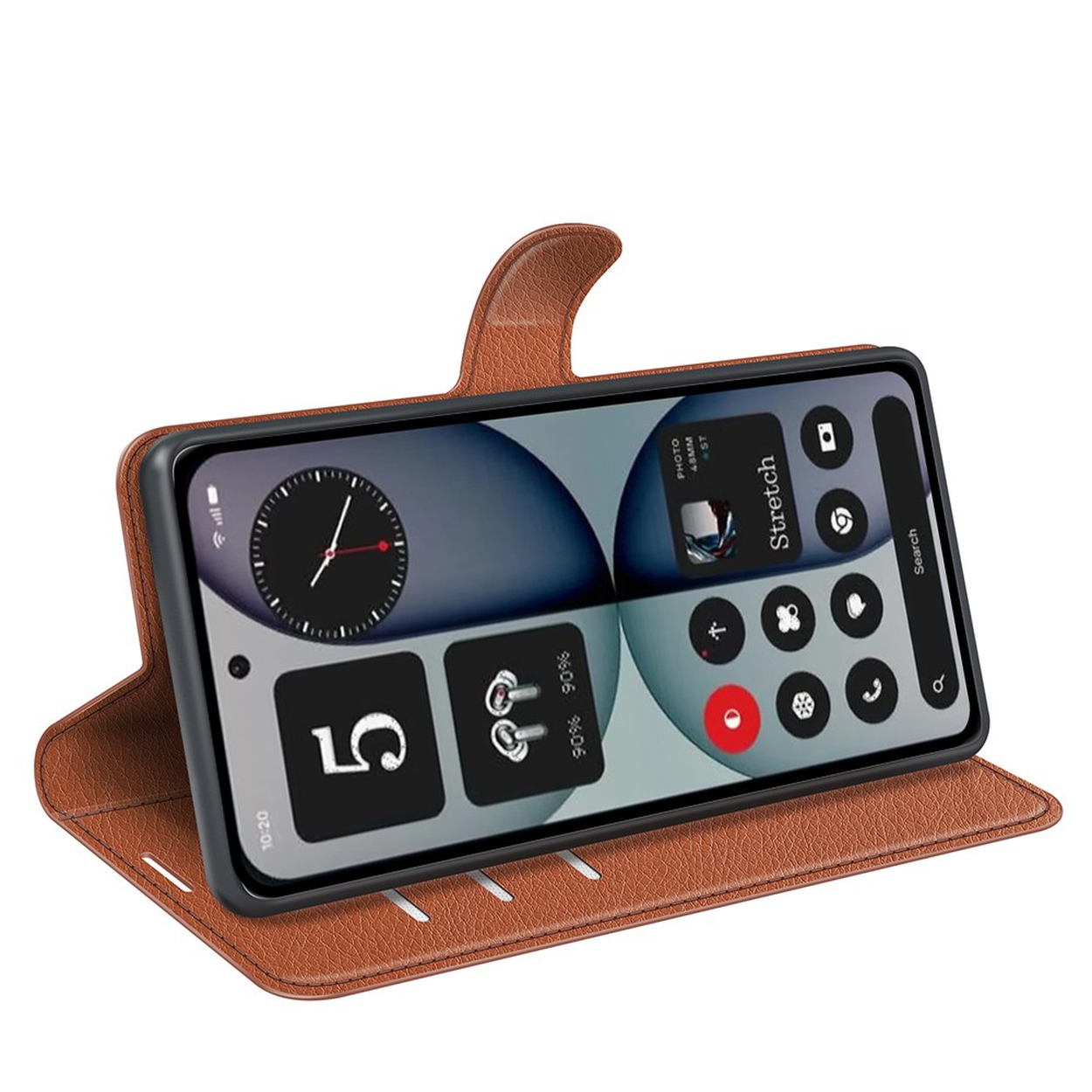 Bruine lederen flipcase voor smartphone met klok en app-pictogrammen.