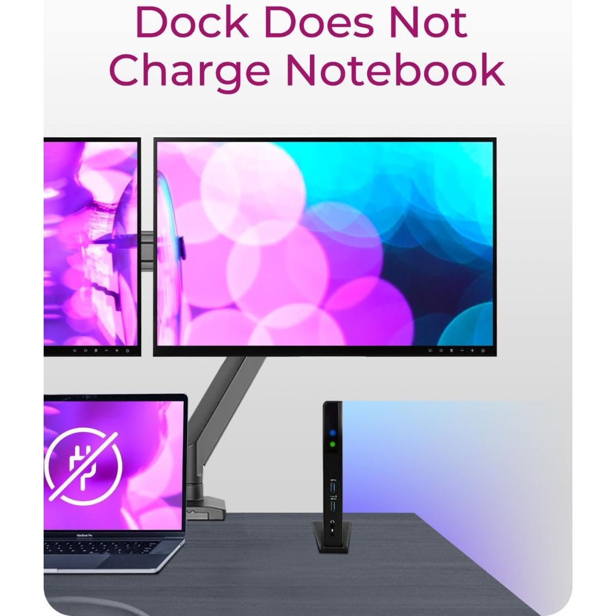 Ein Laptop, zwei Monitore und eine Dockingstation auf einem Schreibtisch.