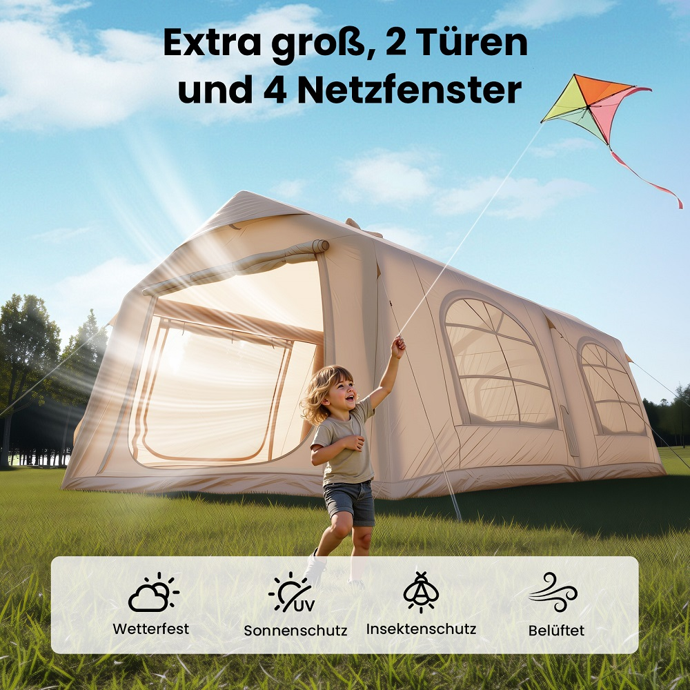 Kind fliegt eine Drachen in der Nähe eines großen beigen Zelts mit Netzfenstern unter blauem Himmel.
