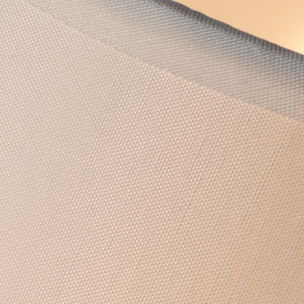 Hellgraues Textil mit feiner Webstruktur, leicht diagonal.