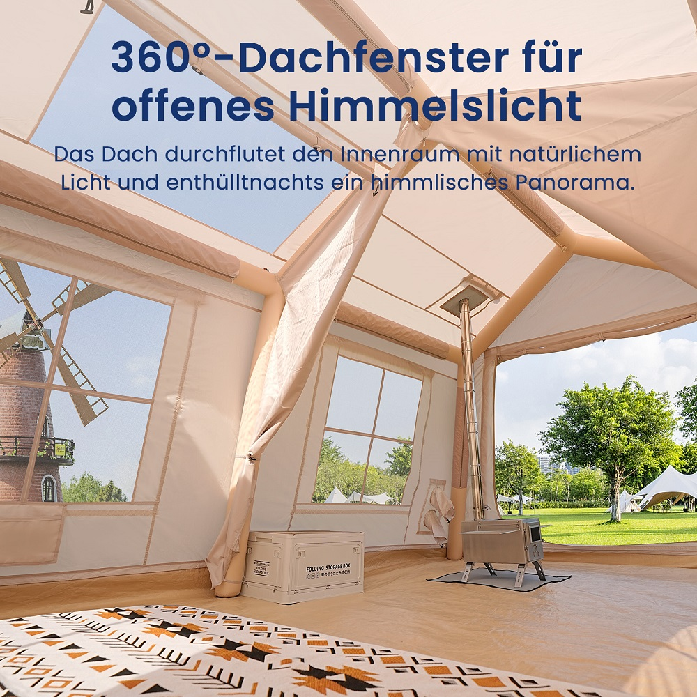 Innenansicht eines Zeltes mit Dachfenster, Ofen und Blick nach draußen.