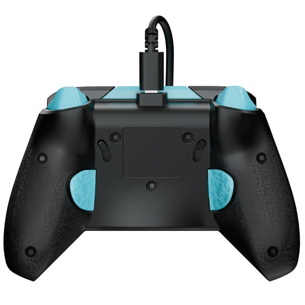 Schwarzer Controller mit blauen Akzenten, USB-Kabel angeschlossen.