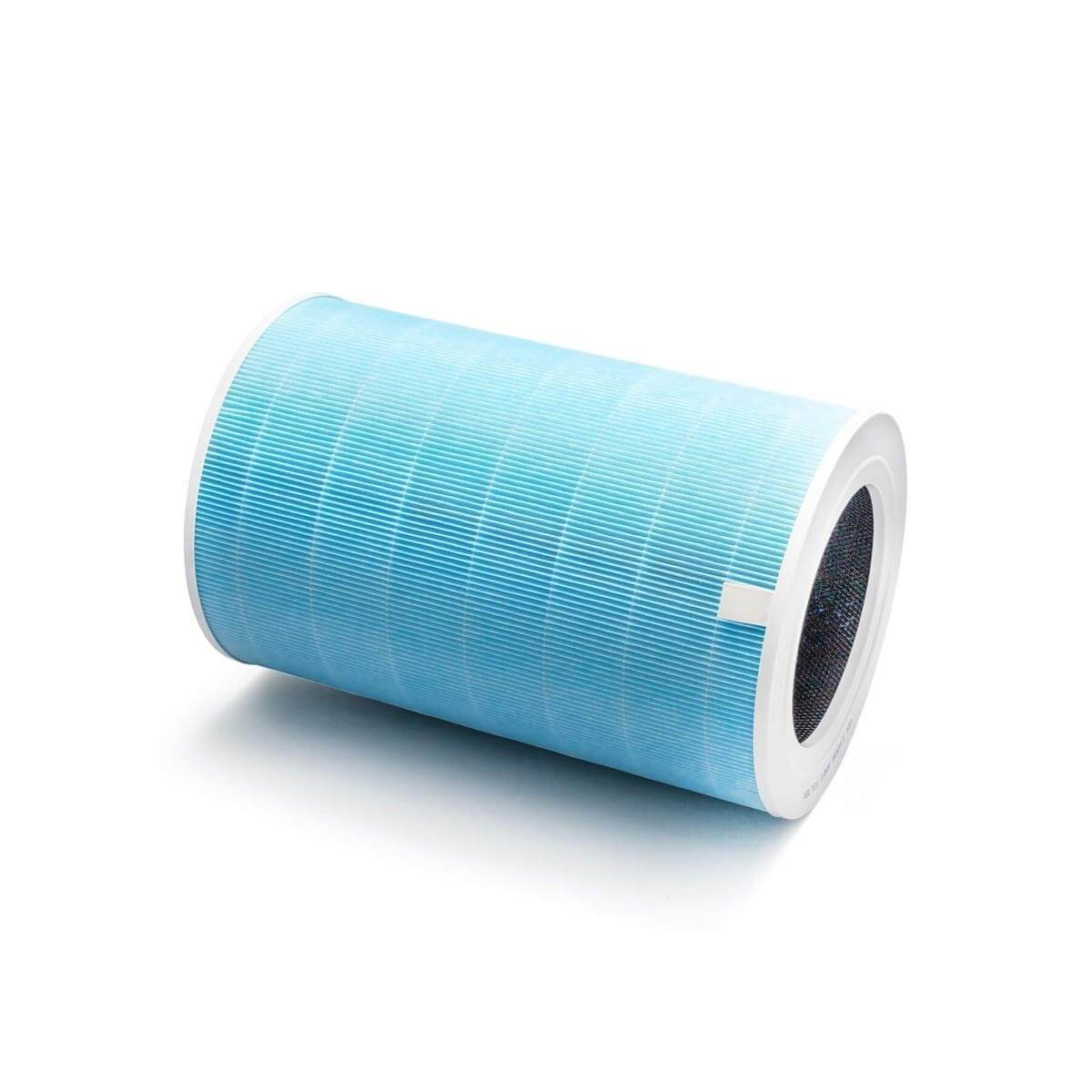 Ein blauer Zylinderluftfilter mit feinen Linien auf weißem Hintergrund.
