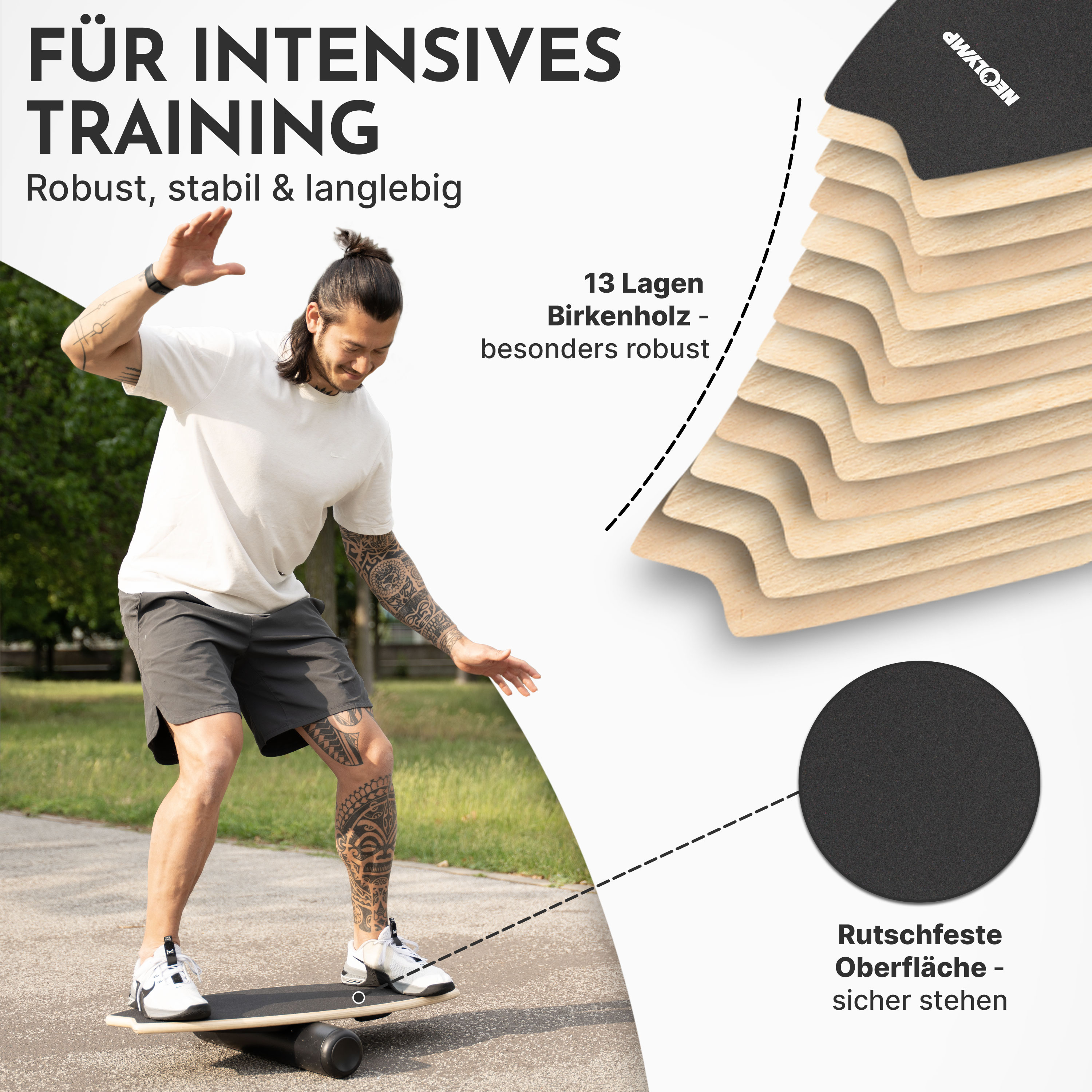 Mann auf Balance Board mit Rollen, Text über Training und Holzlagen.