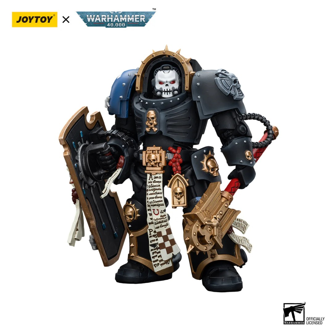 Szczegółowy model Space Marine'a z Warhammer 40 000 z pancerzem, tarczą i bronią.