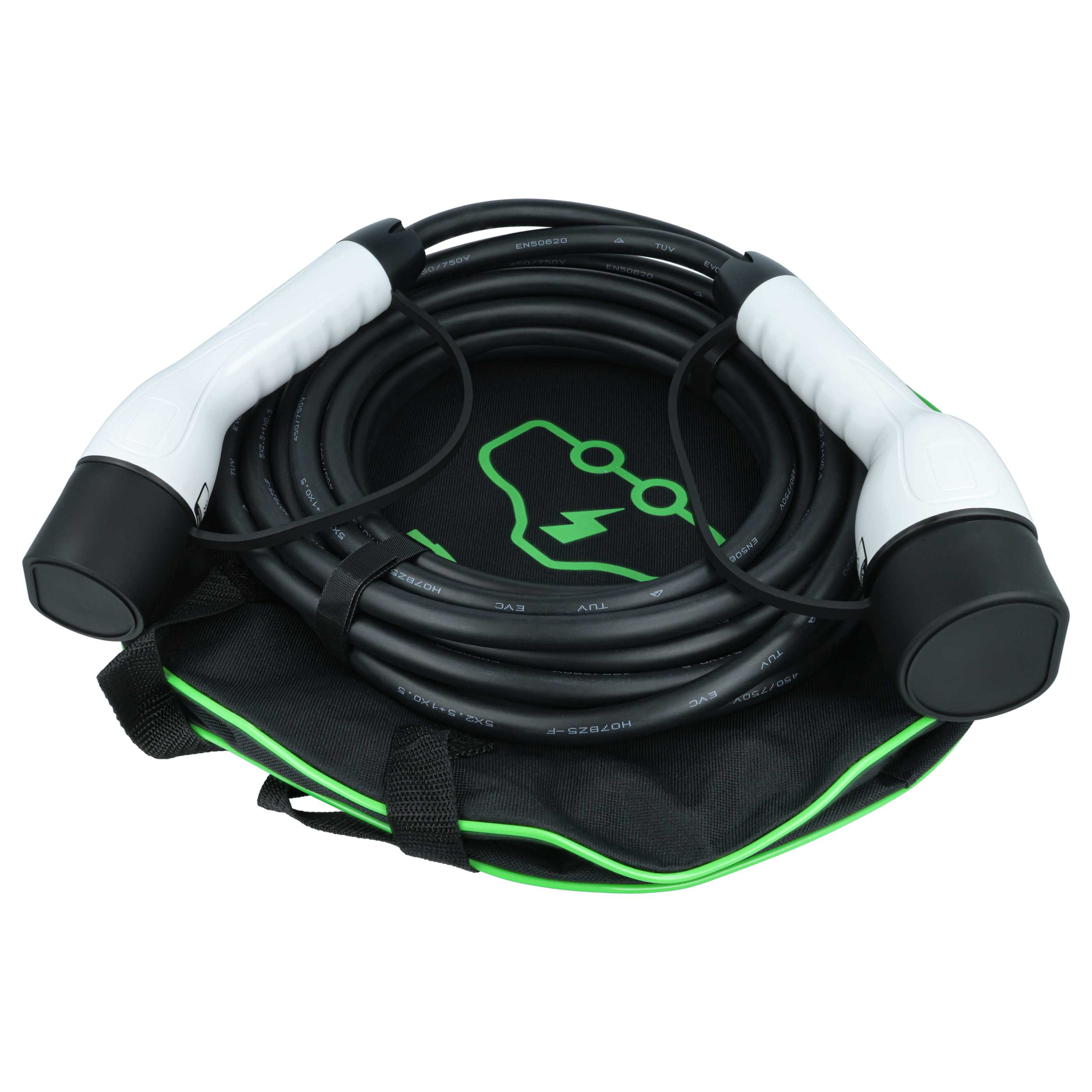 Schwarzes Ladekabel mit weißen Steckern, auf schwarzer Tasche mit grünem Rand.
