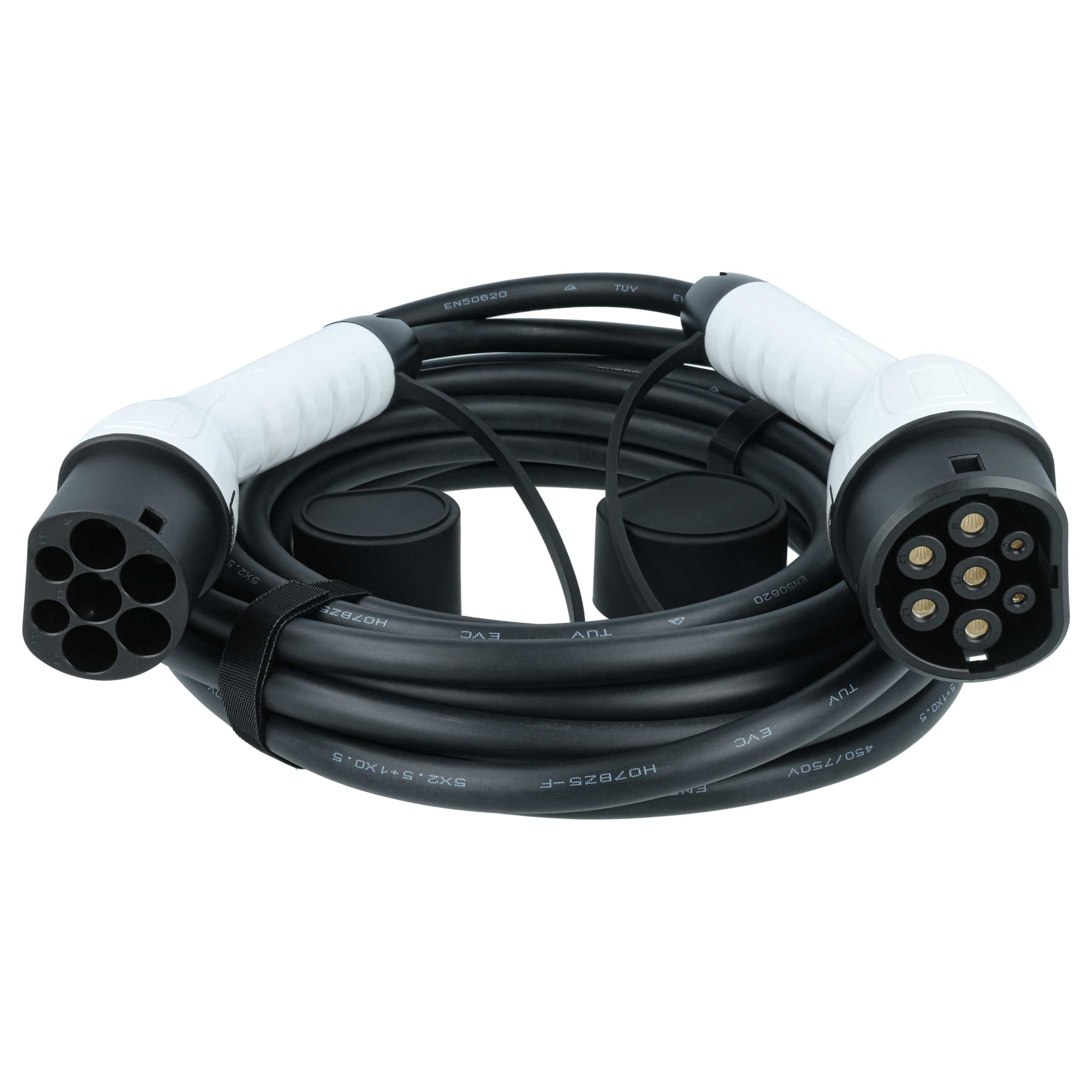 Schwarzes Ladekabel mit weißen Steckern, aufgerollt, mit Schutzdeckeln.
