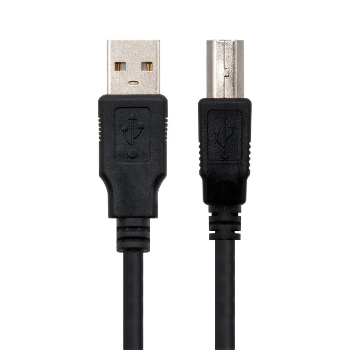 Zwei schwarze USB-Kabelenden mit jeweiligen Anschlüssen auf weißem Hintergrund.