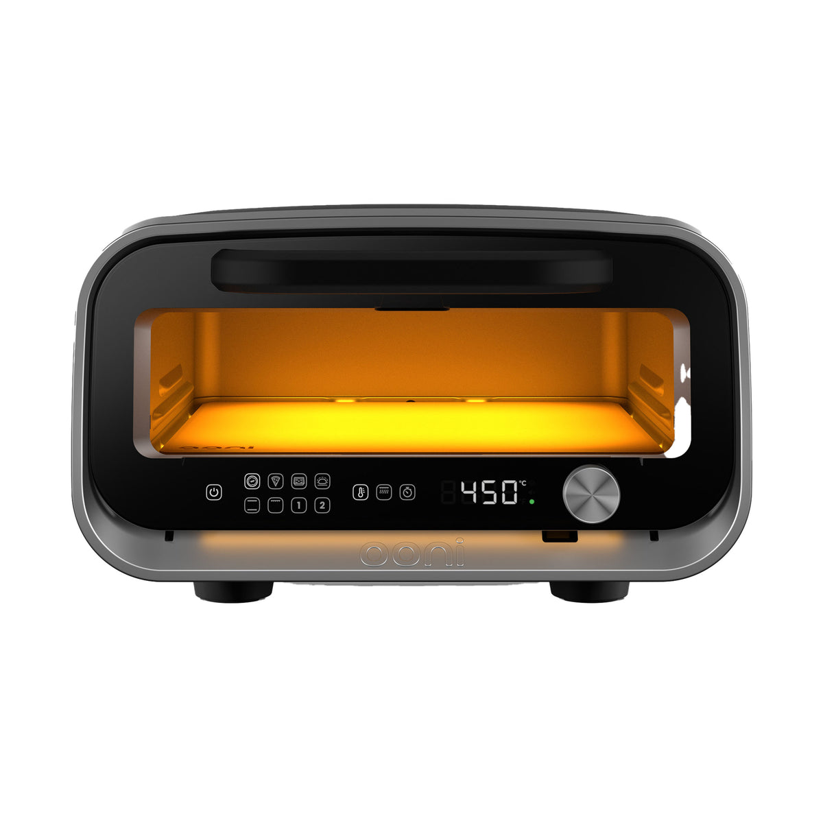 Un forno Ooni nero e argento con interno arancione luminoso e display digitale.
