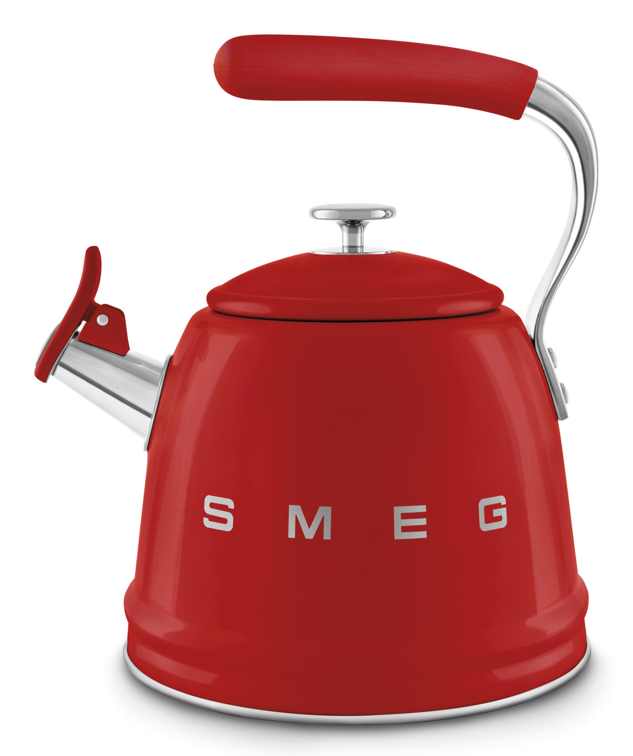 Un bollitore SMEG rosso con manico e coperchio argentati, su sfondo bianco.