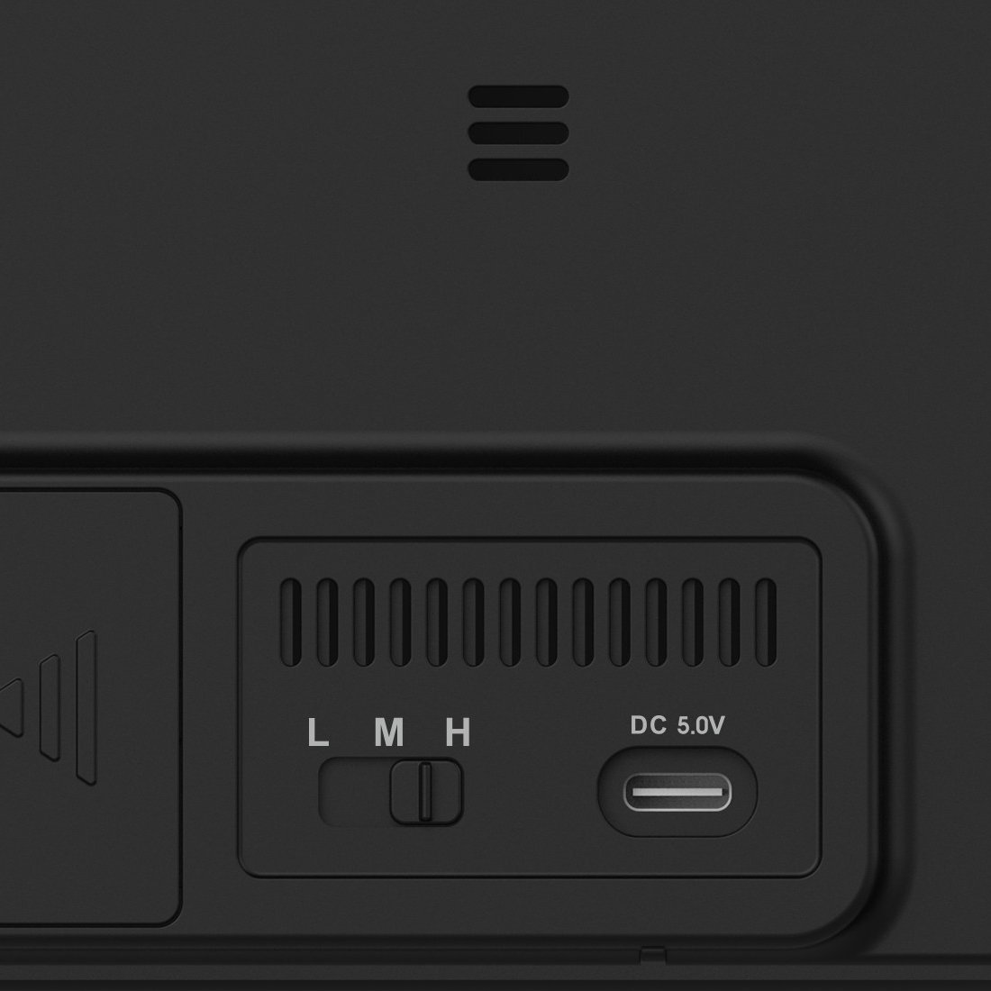 Dispositivo negro con ranuras de ventilación, interruptor L-M-H y puerto USB-C.