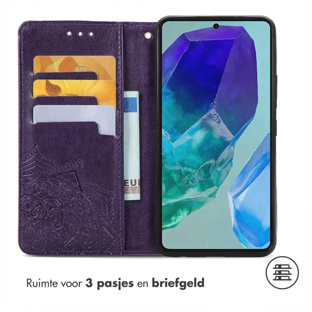 Étui violet pour téléphone avec fentes pour cartes et argent, affichant un fond d'écran en cristal.