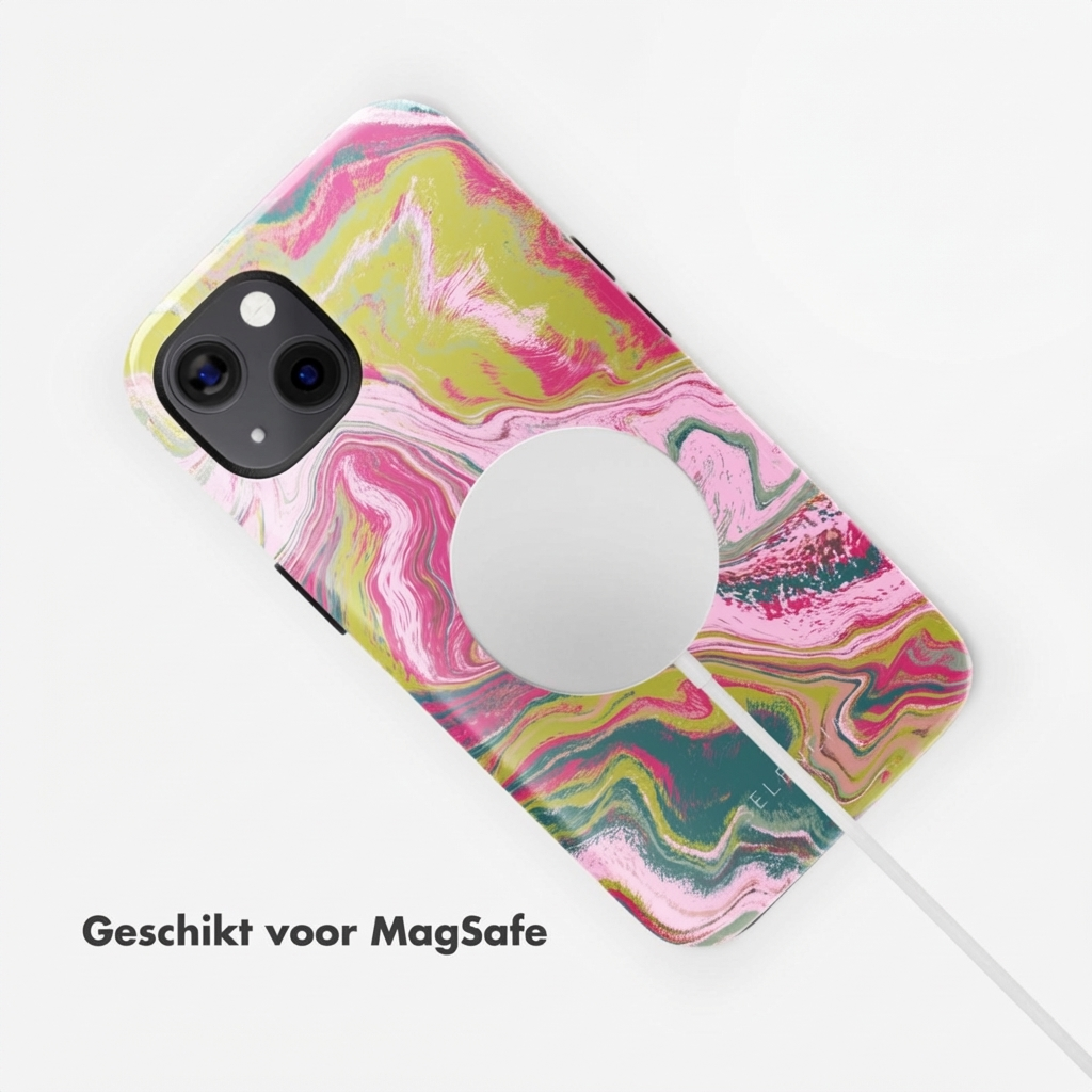 Une coque d'iPhone marbrée colorée avec chargeur MagSafe.