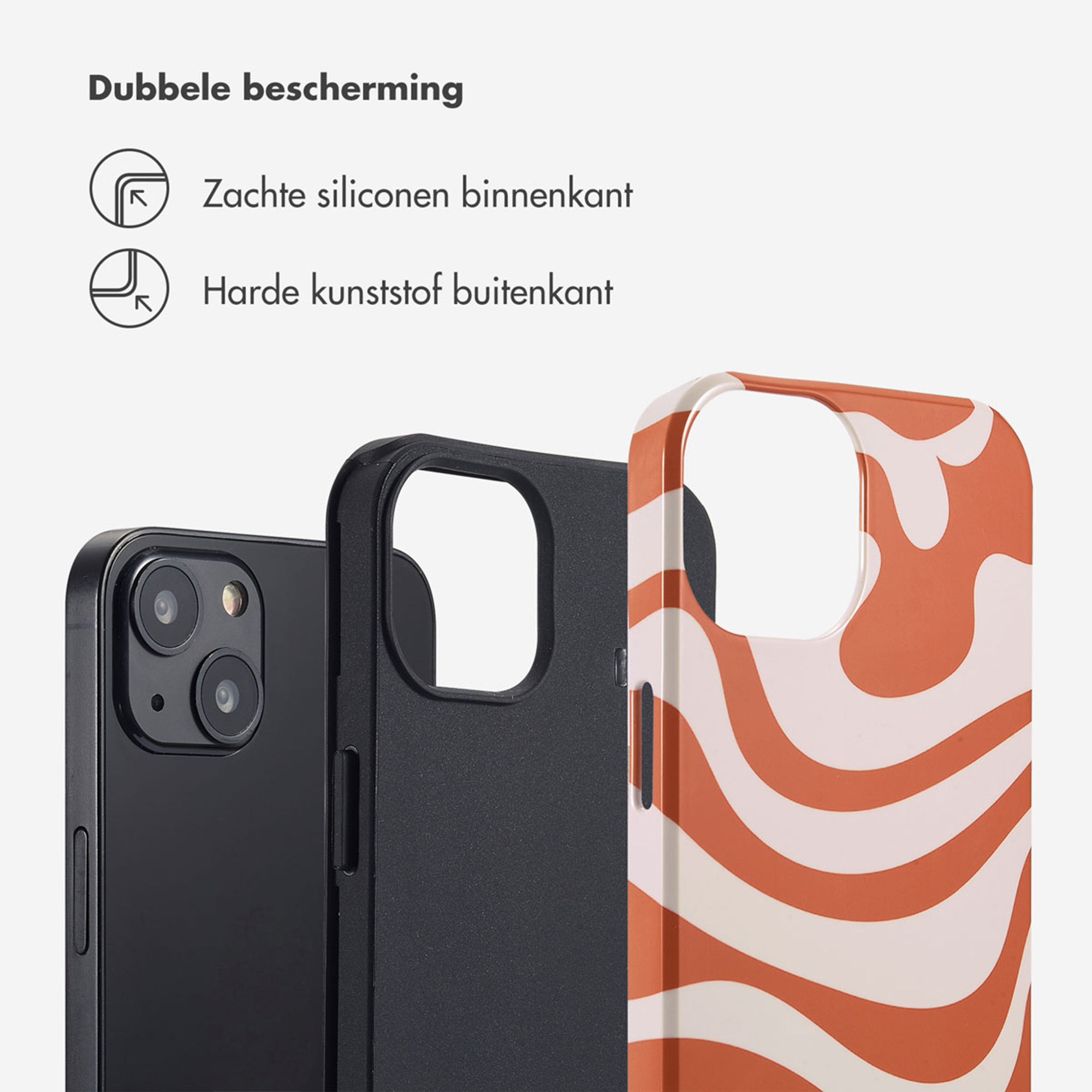 Trois coques de téléphone côte à côte : une noire, une foncée et une avec des vagues orange et blanches.