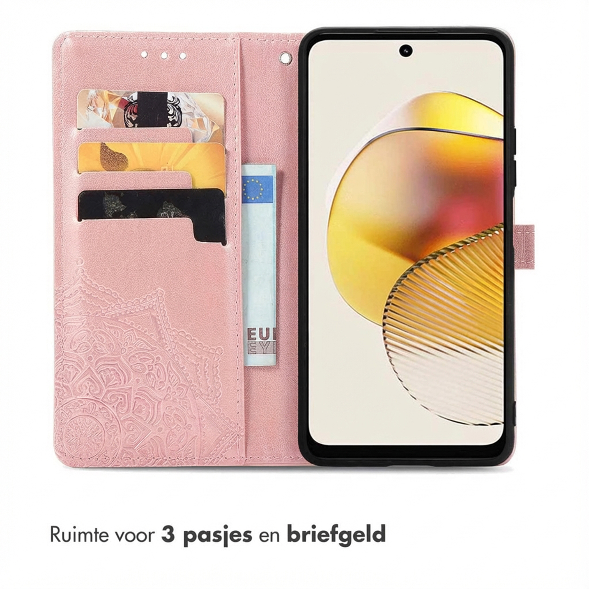 Roze telefoonhoesje met kaarthouders en geldvak. Telefoonscherm toont abstracte patronen.