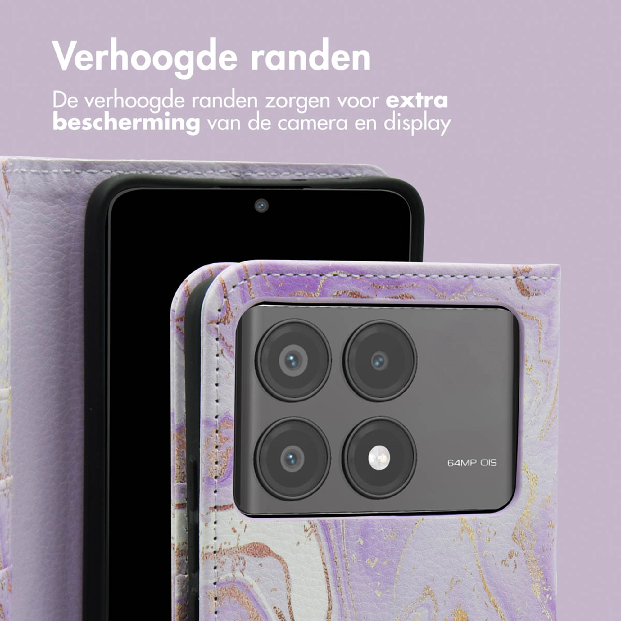 Une coque de téléphone à motif marbre violet avec bords surélevés protège l'appareil photo.