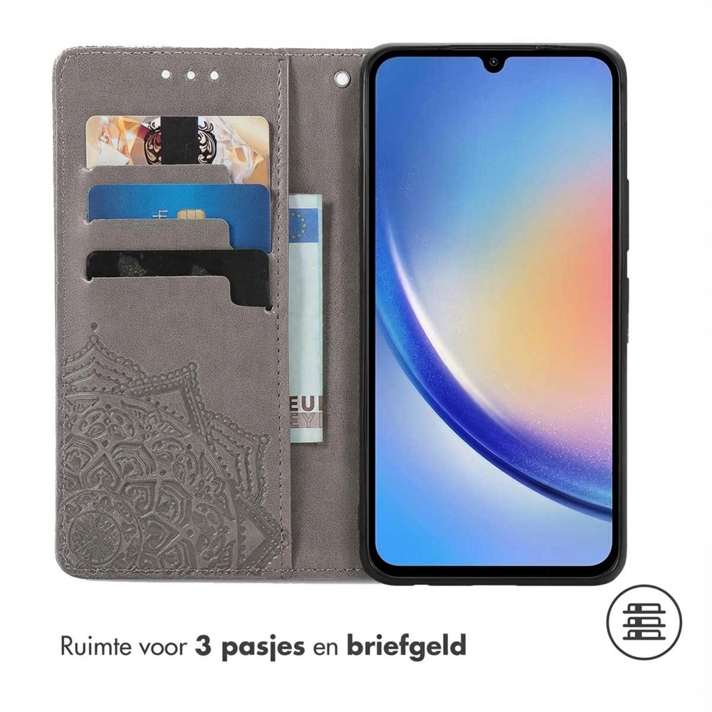 Étui de téléphone gris avec fentes pour cartes et gaufrage mandala. Montre un smartphone.