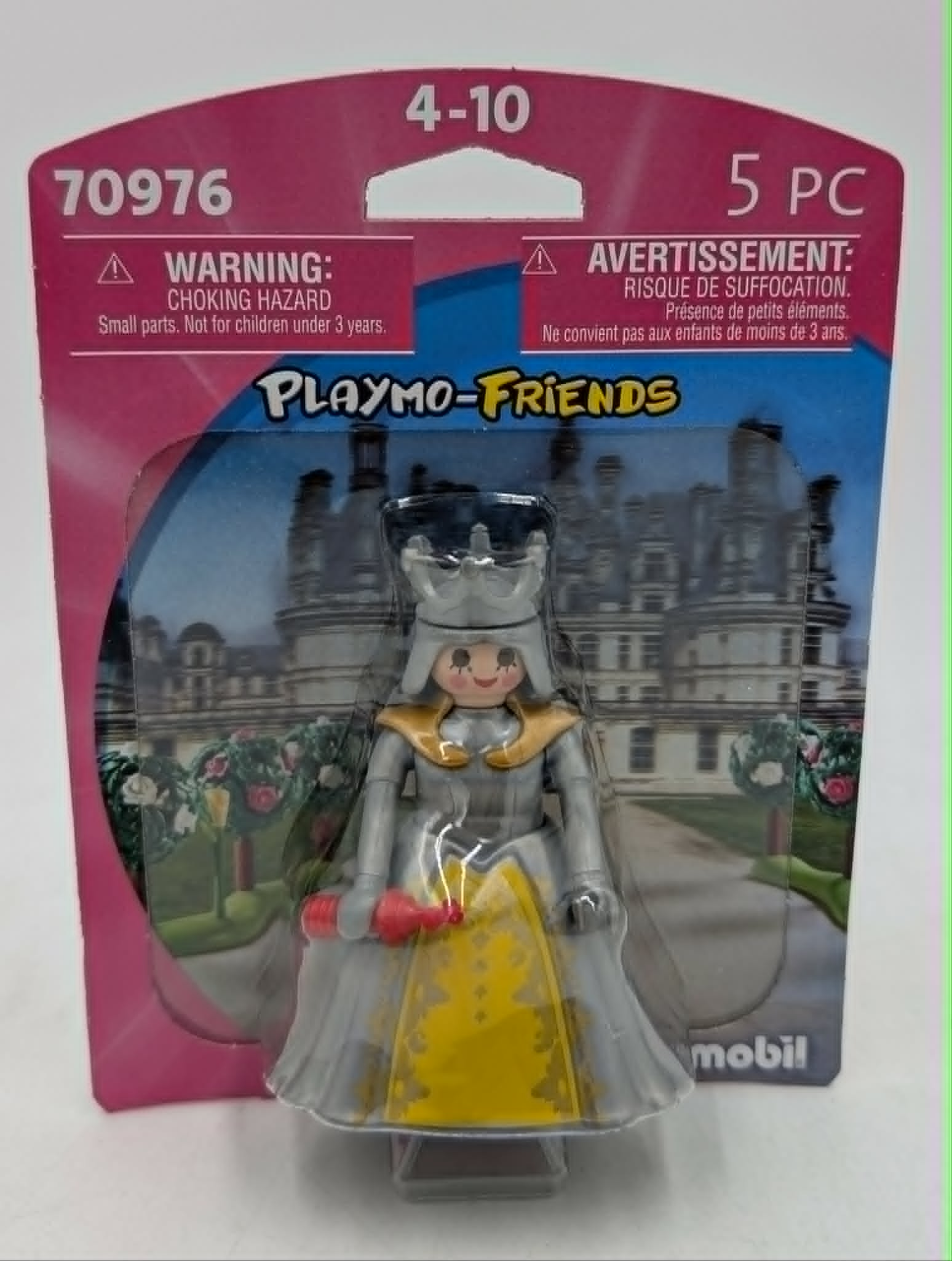 Playmobil-Figur einer Königin in silberner Robe mit gelben Verzierungen und Krone.