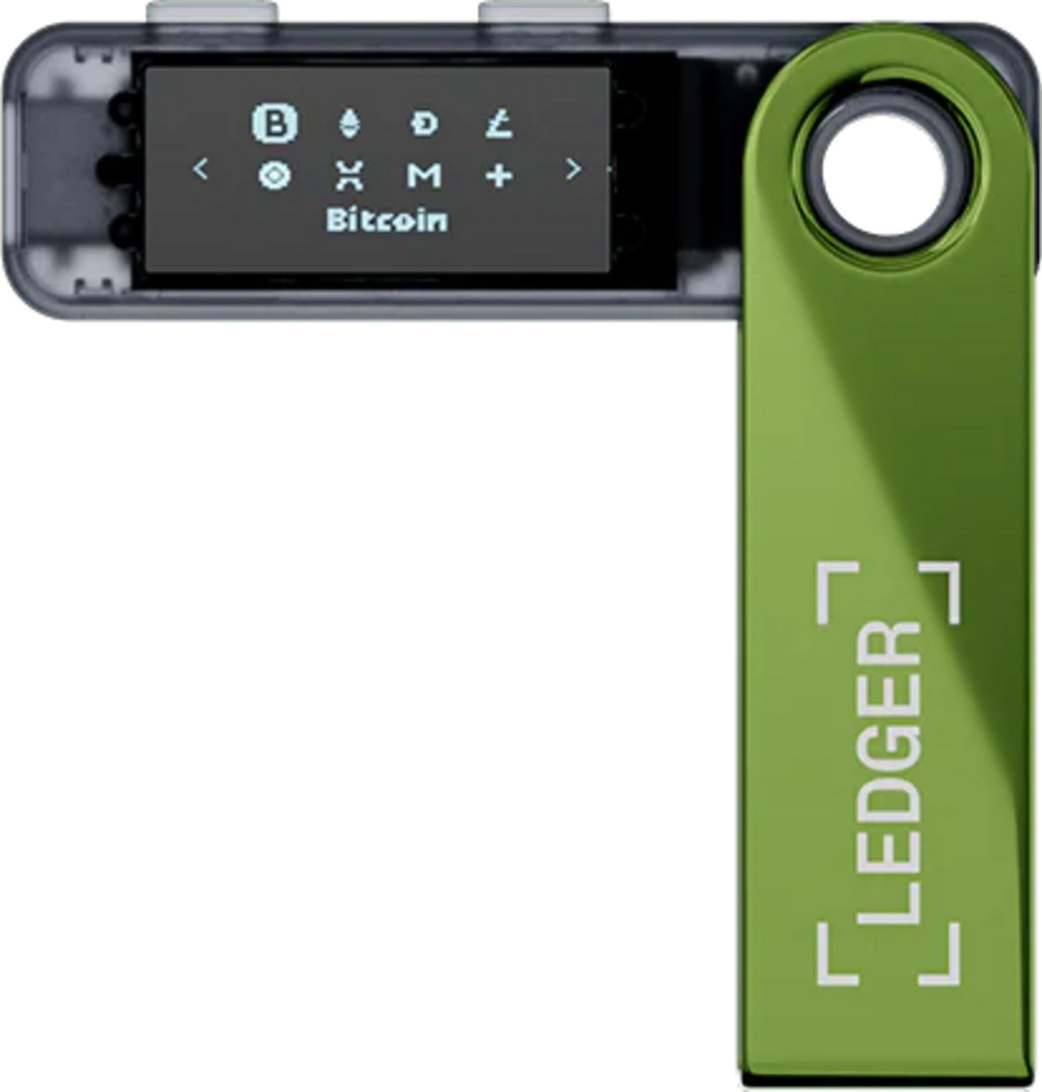 Een groen Ledger-apparaat met een klein scherm waarop Bitcoin wordt weergegeven.