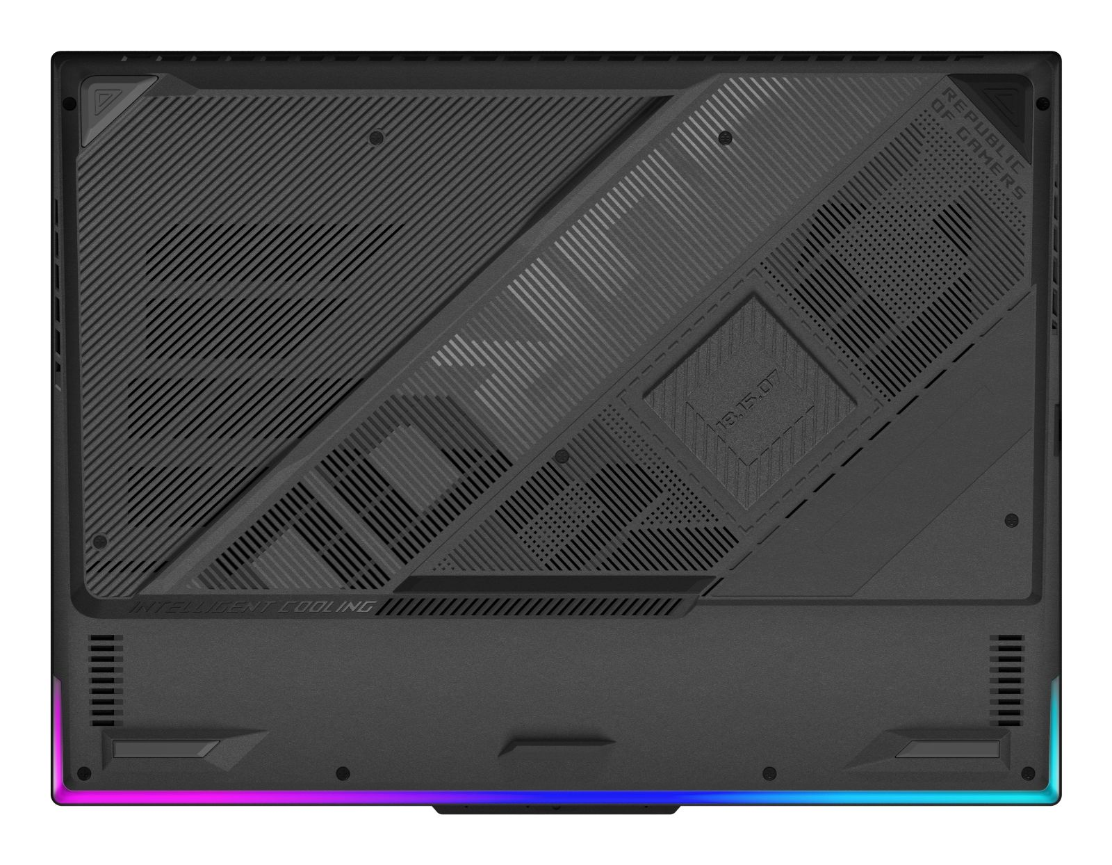 Parte inferior de un portátil negro con rejillas de ventilación e iluminación RGB.