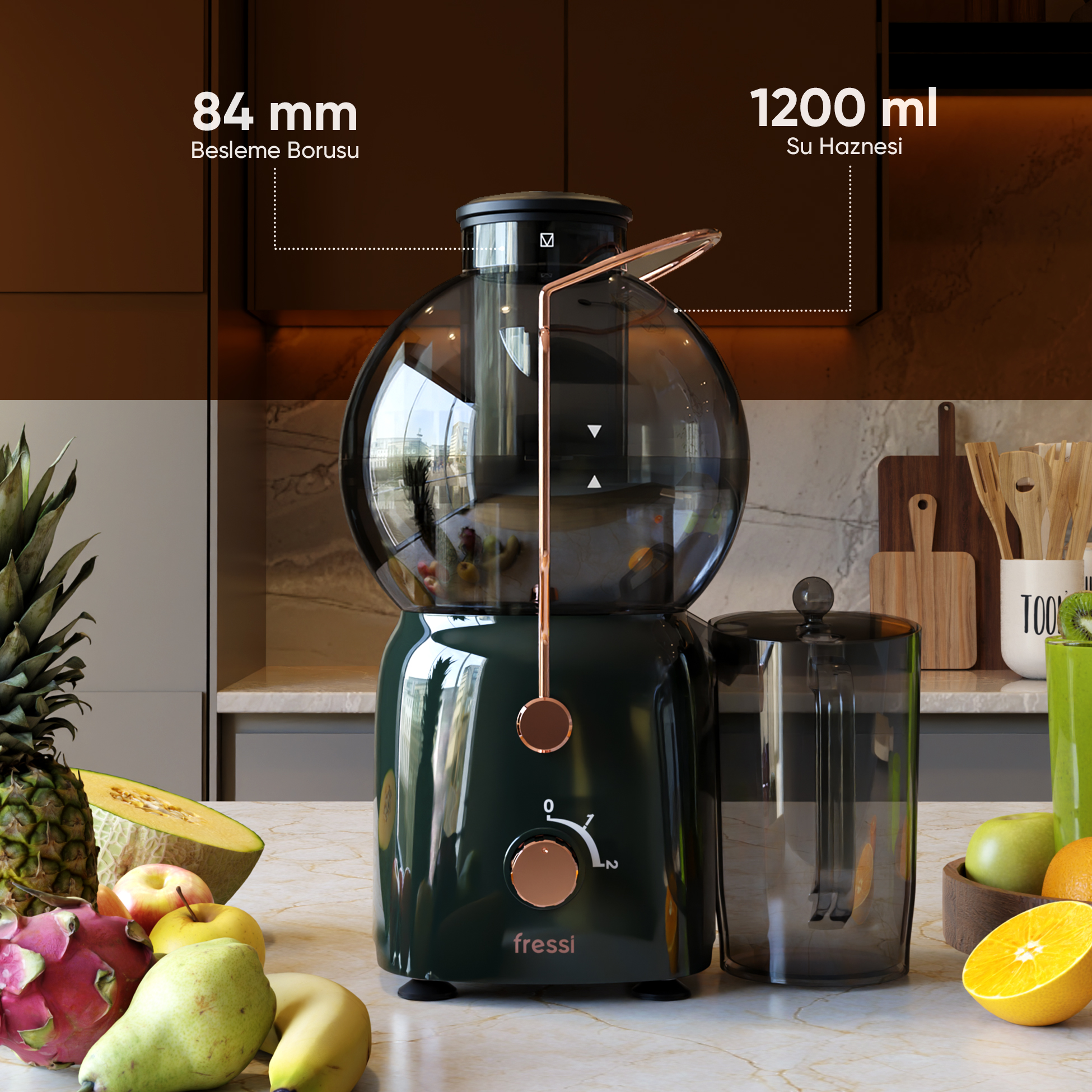 Meyveli, 84mm'lik ağızlı, 1200ml'lik posa haznesine sahip koyu yeşil meyve sıkacağı.