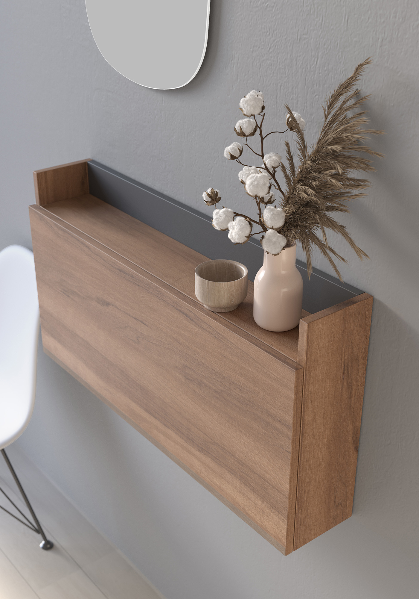Un estante de madera con flores de algodón y juncos en un jarrón.