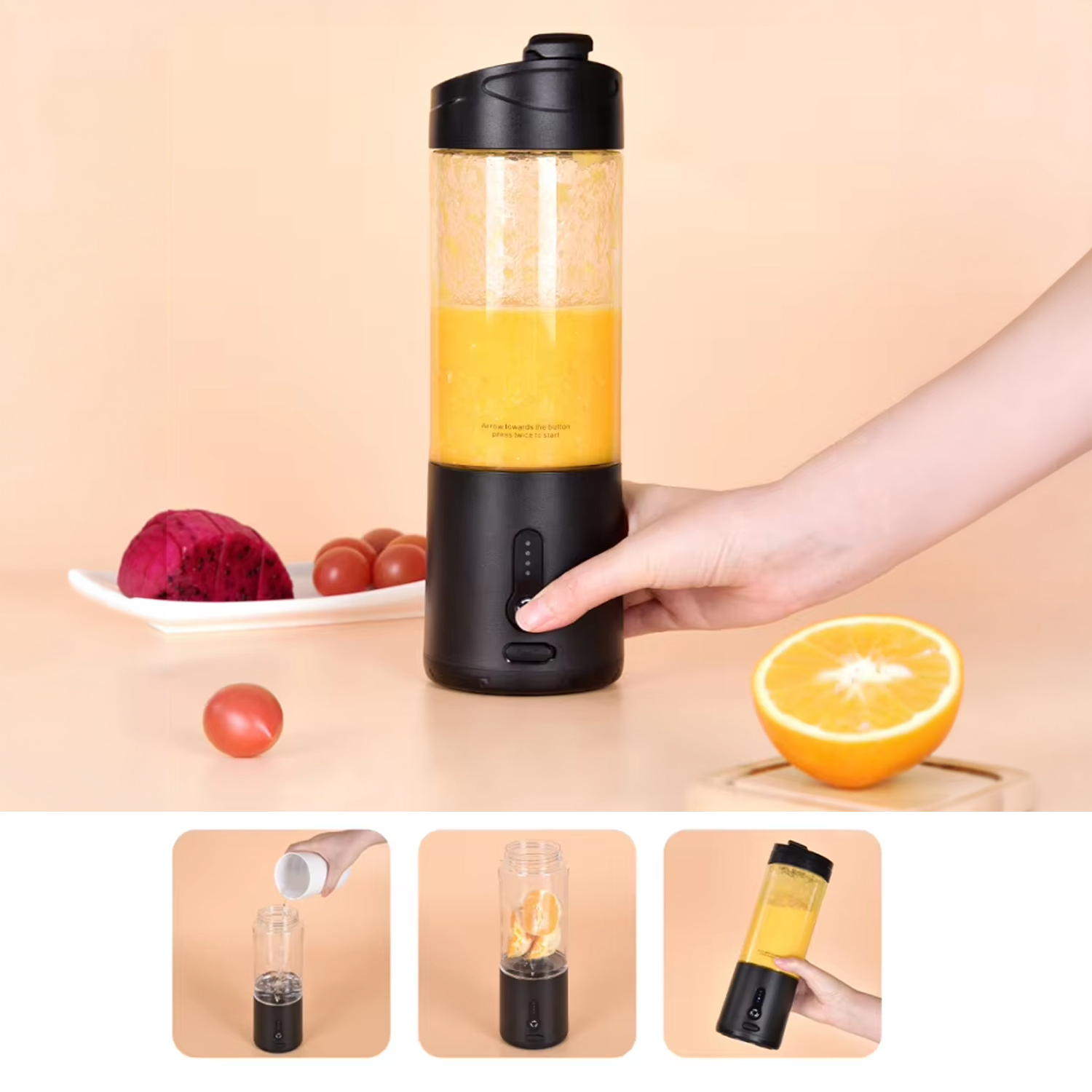 Una licuadora portátil con jugo y frutas al lado.