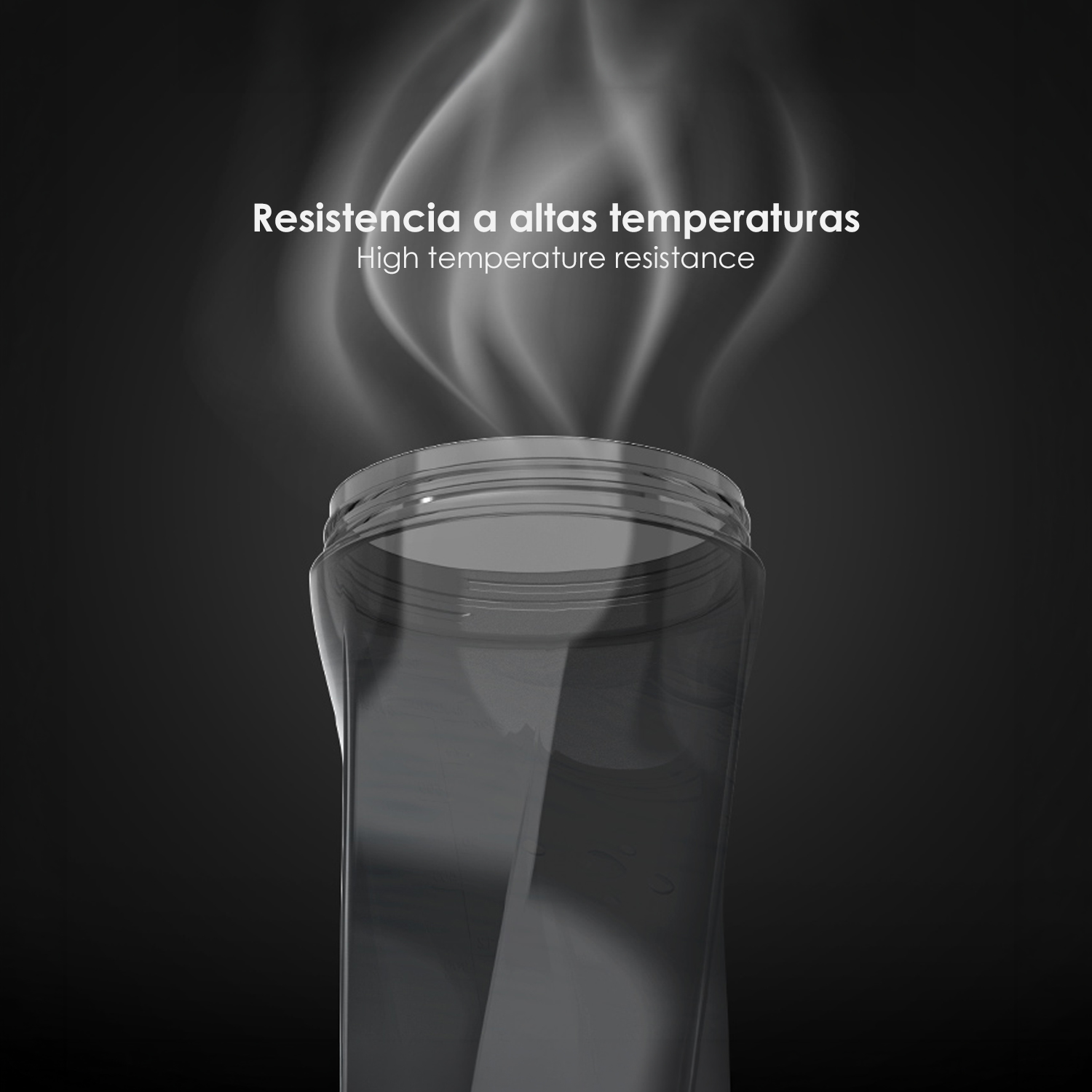 Un recipiente de plástico transparente con vapor ascendiendo sobre fondo oscuro.