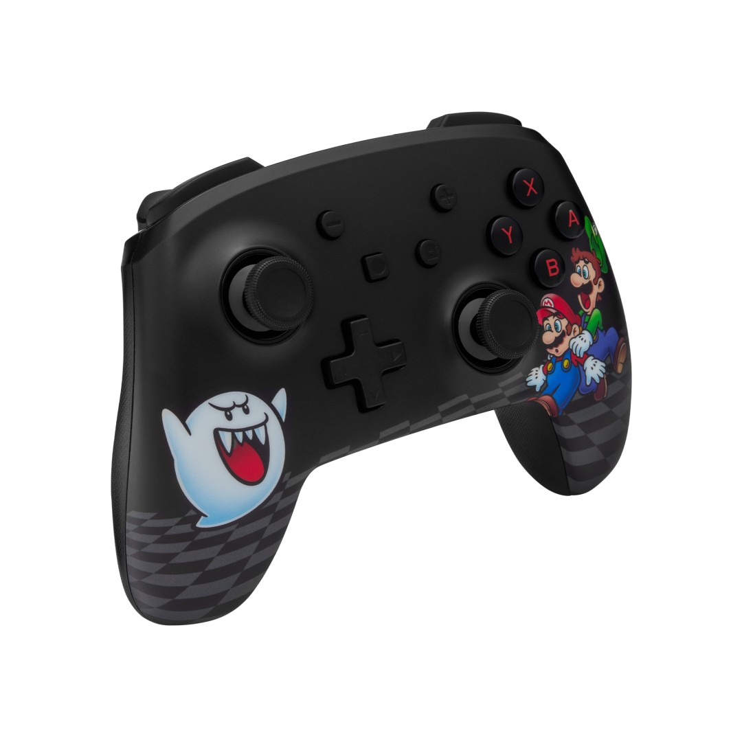 Schwarzer Controller mit Mario, Luigi und Boo-Aufdruck sowie kariertem Muster.